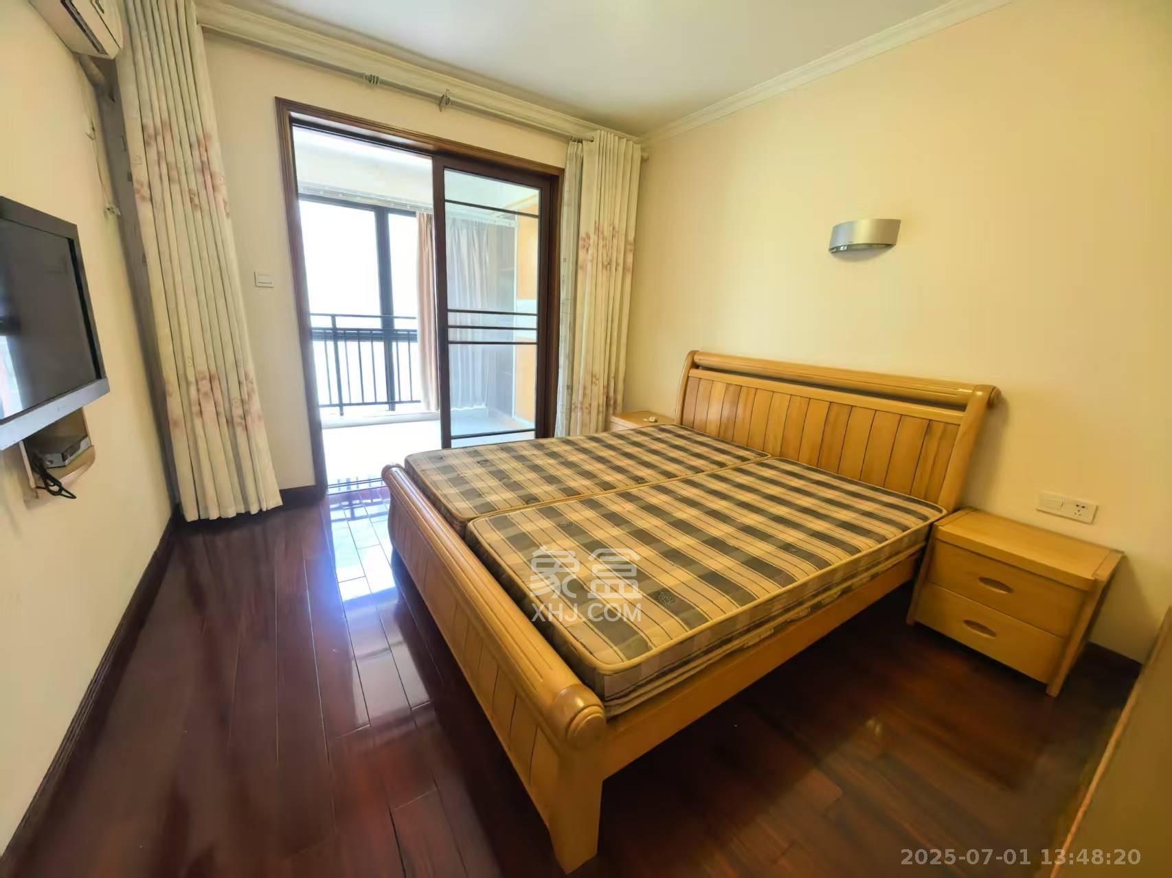 海拔东方 3室2厅2卫 2600.0元/月 海拔东方 3室2厅2卫 2600.0元/月室内图