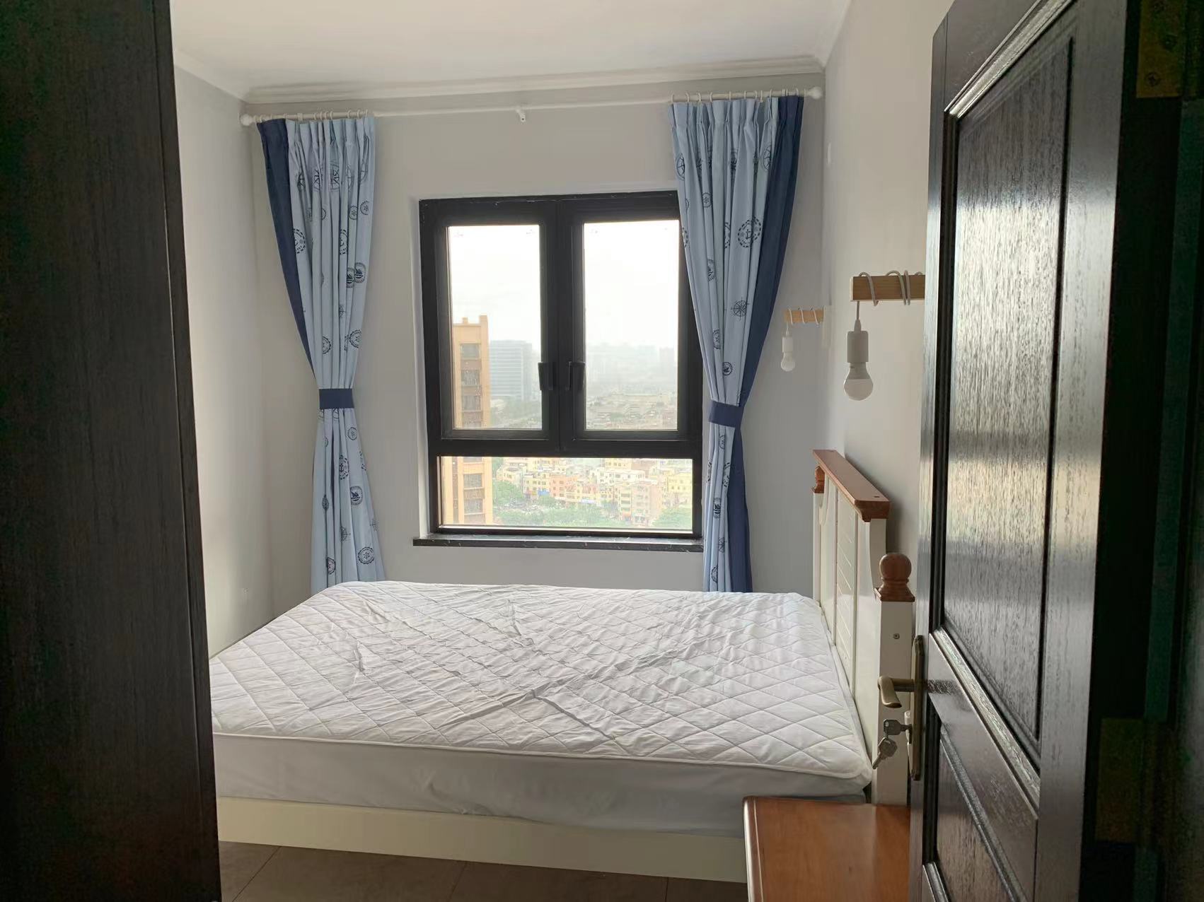 恩祥新城 5室2厅2卫 6000.0元/月 恩祥新城 5室2厅2卫 6000.0元/月室内图