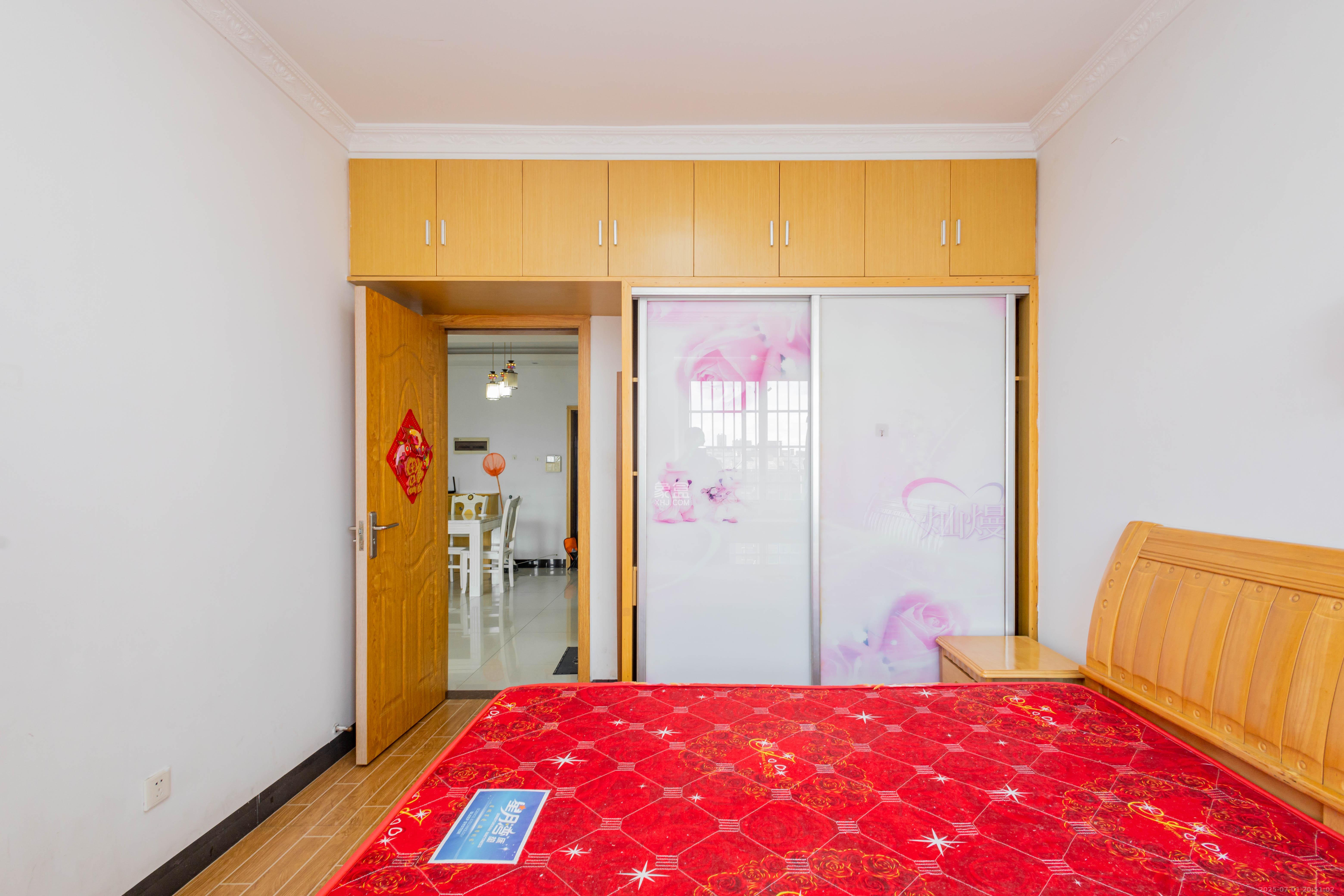 爵士湘 2室2厅1卫 42.0万 爵士湘 2室2厅1卫 42.0万卧室