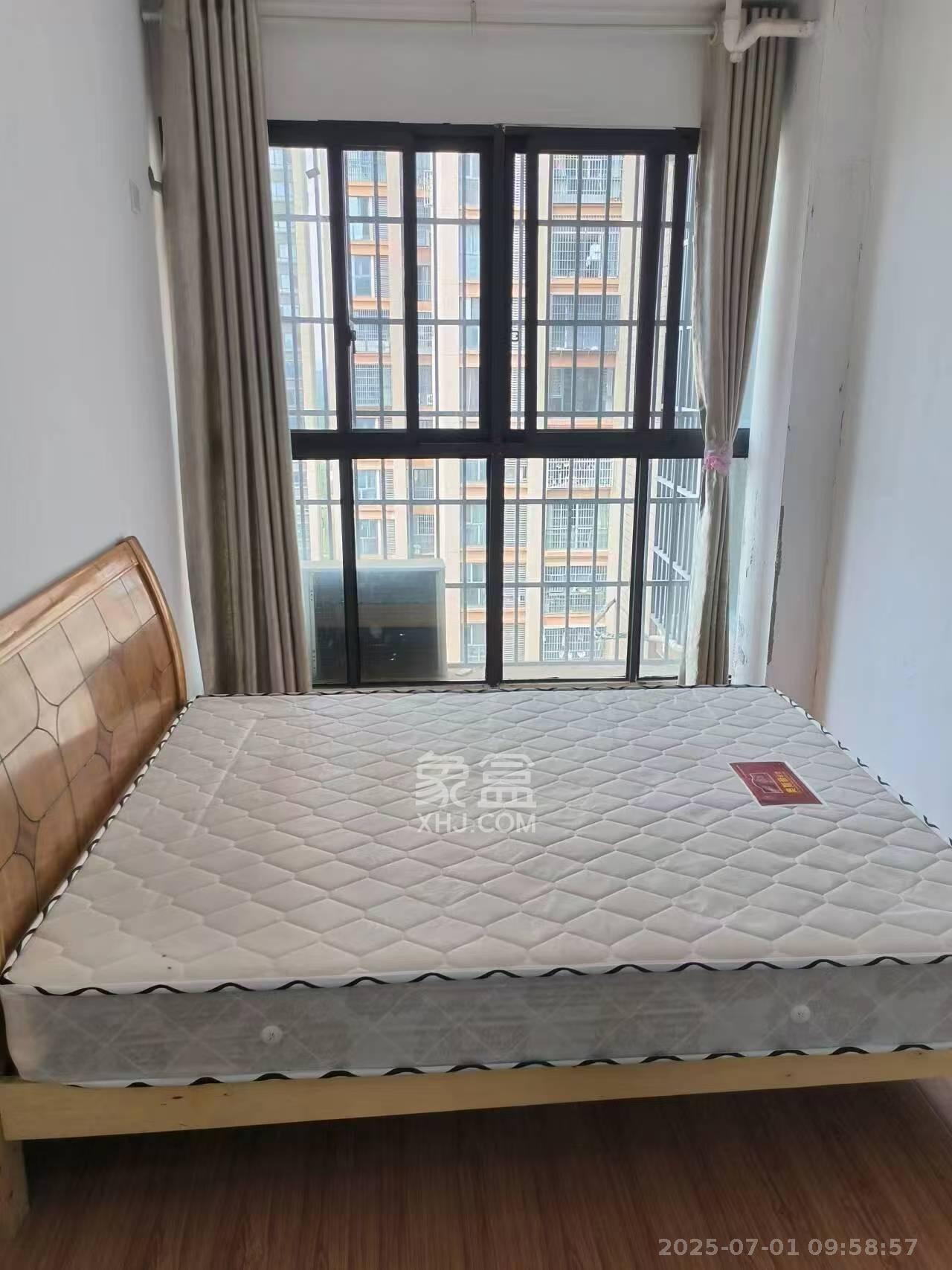 长龙湾 4室2厅2卫 2000.0元/月 长龙湾 4室2厅2卫 2000.0元/月室内图