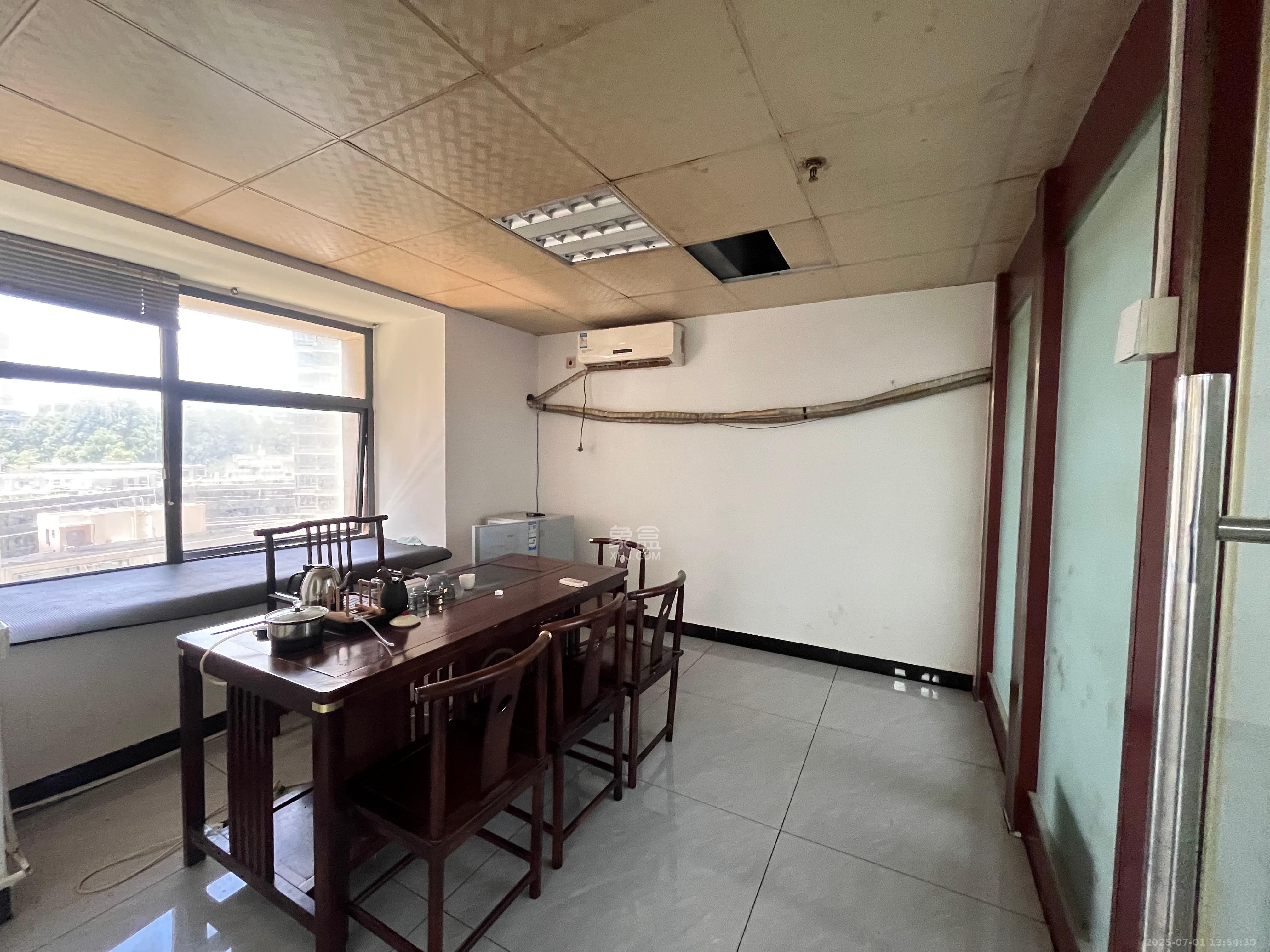 蓝湾国际广场 1室1厅1卫 5500.0元/月 蓝湾国际广场 1室1厅1卫 5500.0元/月室内图