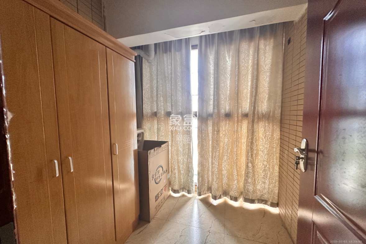 江山帝景哈佛  2室2厅1卫    1700.0元/月 江山帝景哈佛  2室2厅1卫    1700.0元/月室内图