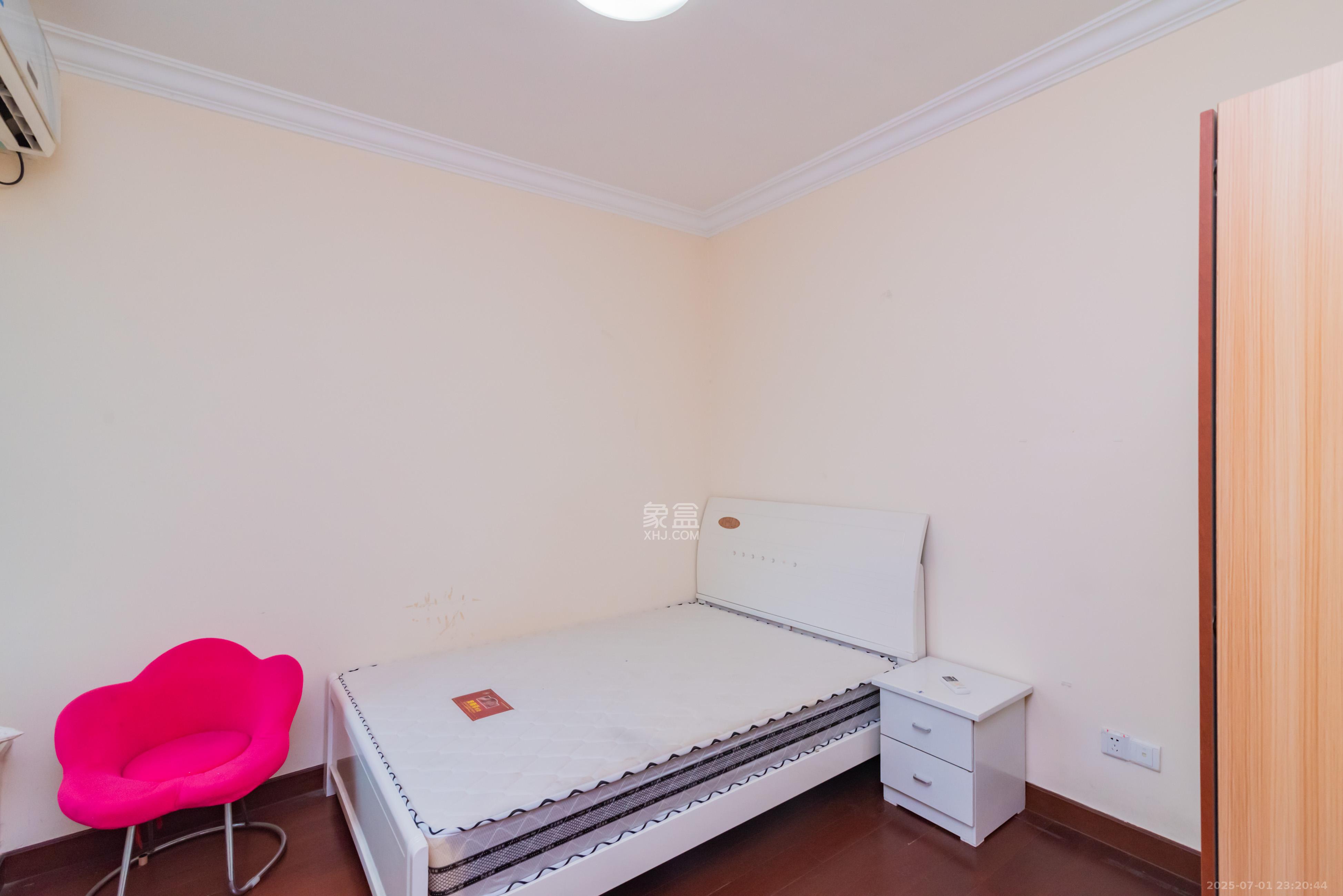 恒大雅苑 2室2厅1卫 65.0万 恒大雅苑 2室2厅1卫 65.0万卧室