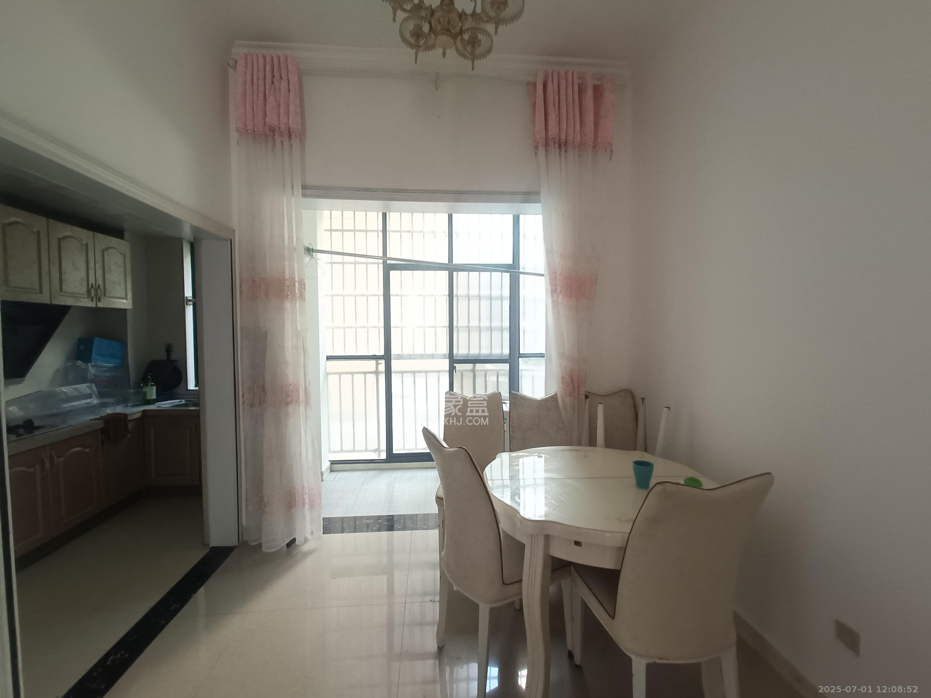 保利麓谷林语A区  3室2厅1卫    2300.0元/月 保利麓谷林语A区  3室2厅1卫    2300.0元/月室内图