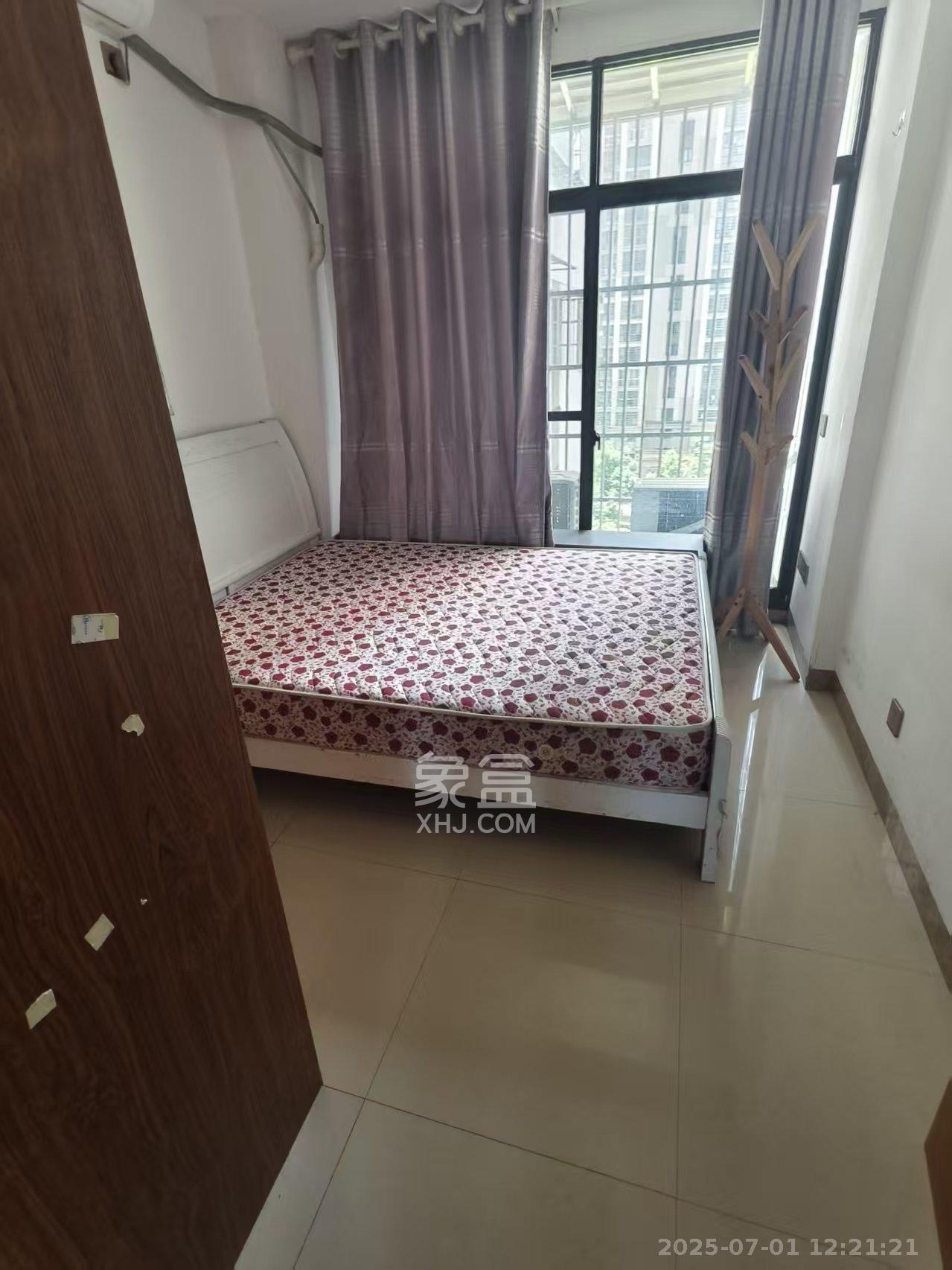 嘉顺苑  3室2厅1卫    2400.0元/月 嘉顺苑  3室2厅1卫    2400.0元/月室内图