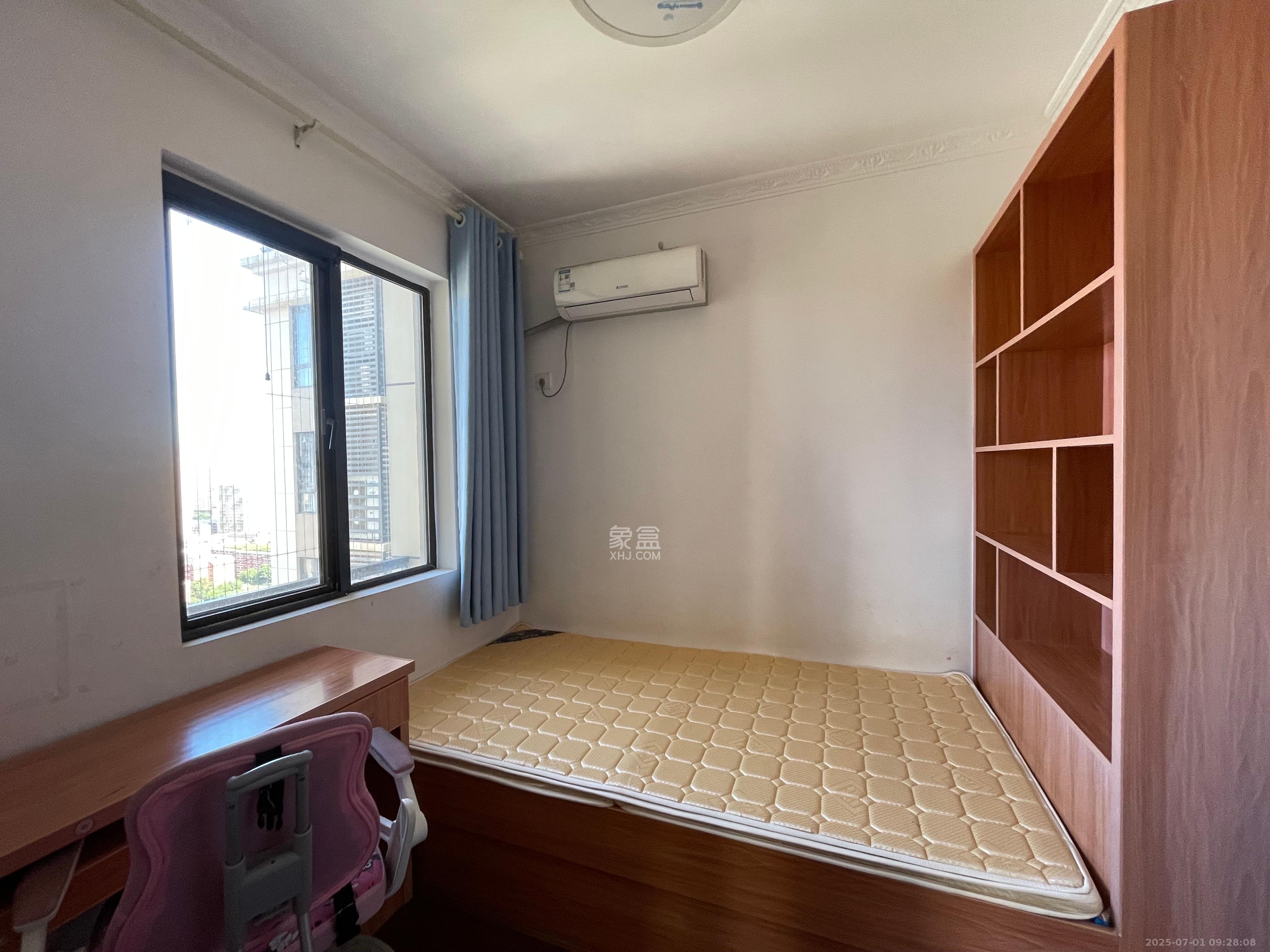 和泓梅溪四季 3室2厅2卫 2600.0元/月 和泓梅溪四季 3室2厅2卫 2600.0元/月室内图