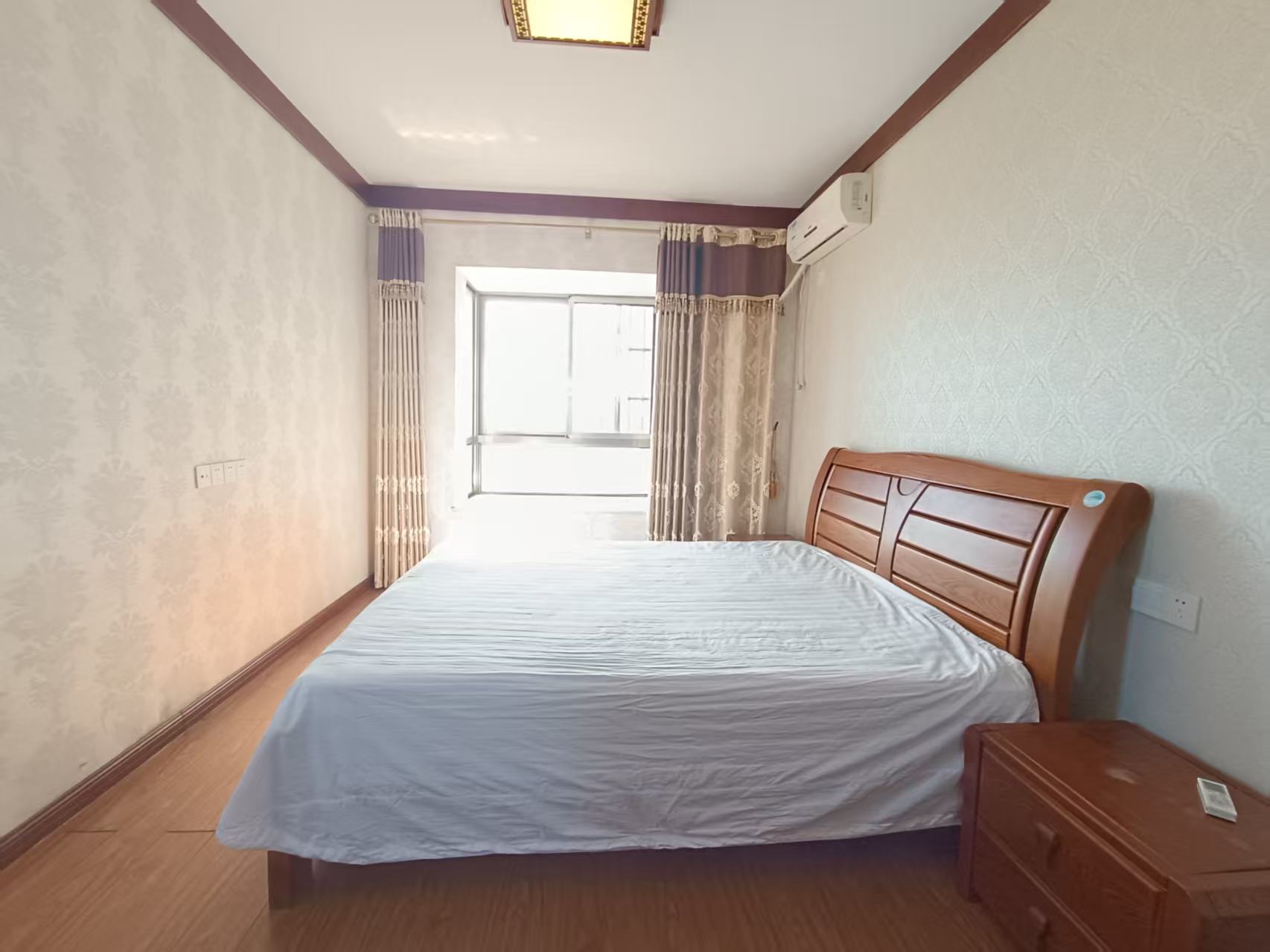 滨江绿都  3室2厅2卫    2800.0元/月室内图