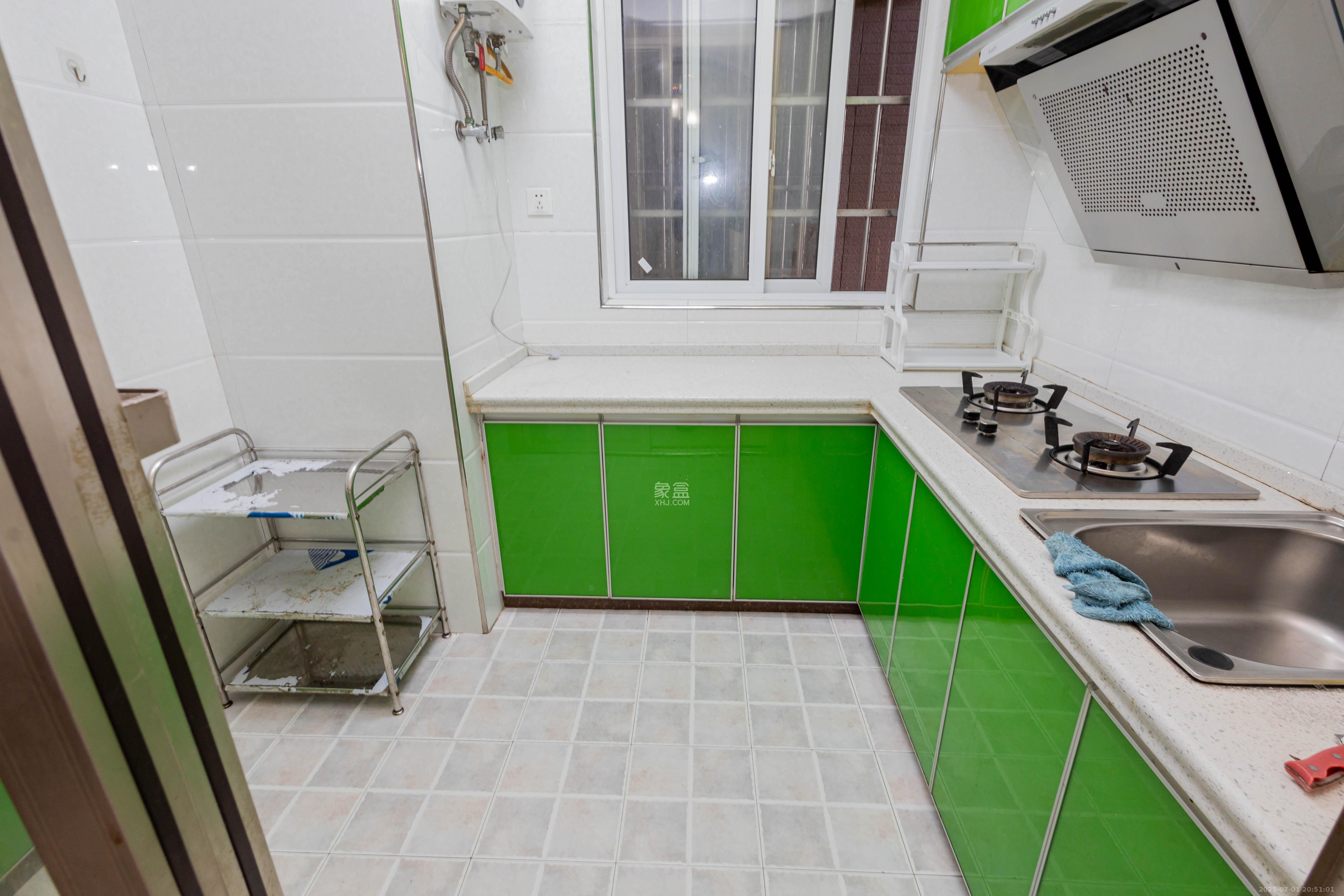 爵士湘 2室2厅1卫 42.0万 爵士湘 2室2厅1卫 42.0万厨房