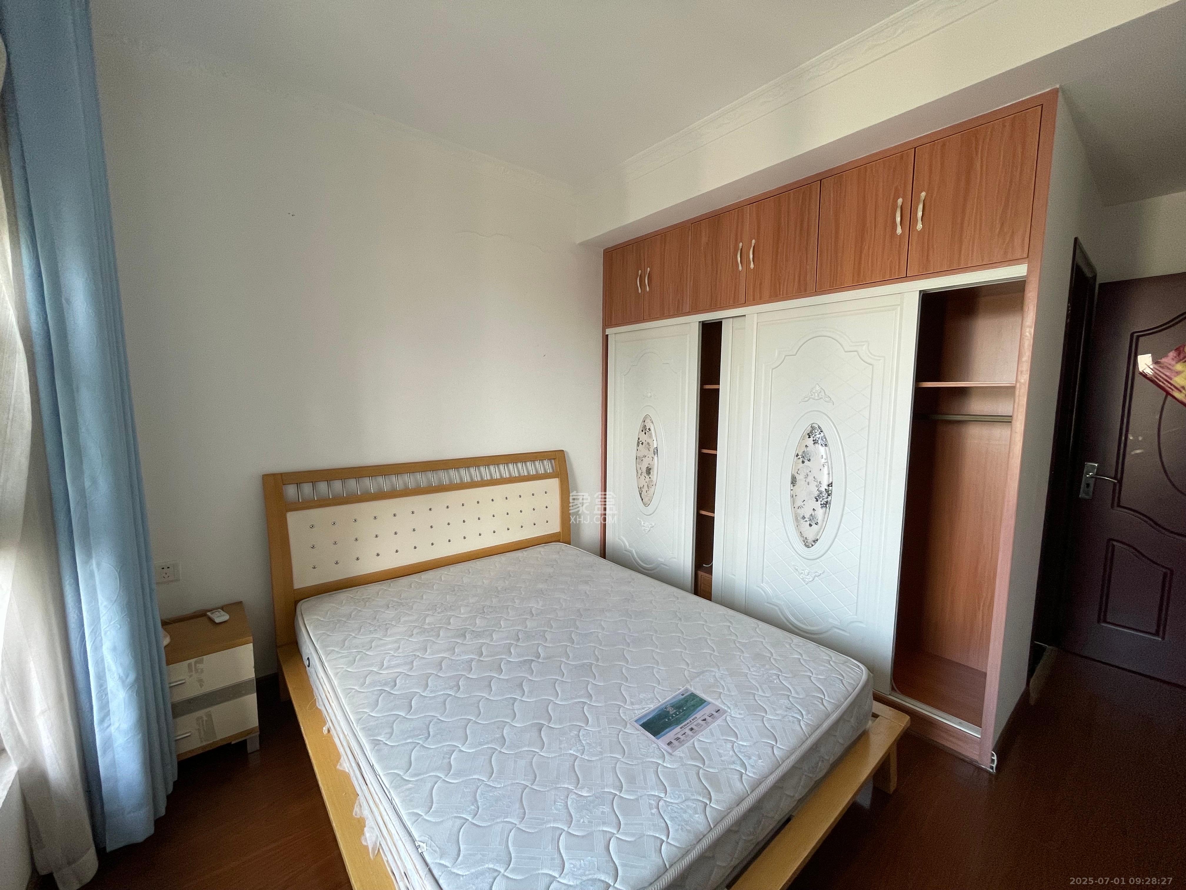 和泓梅溪四季 3室2厅2卫 2600.0元/月 和泓梅溪四季 3室2厅2卫 2600.0元/月室内图