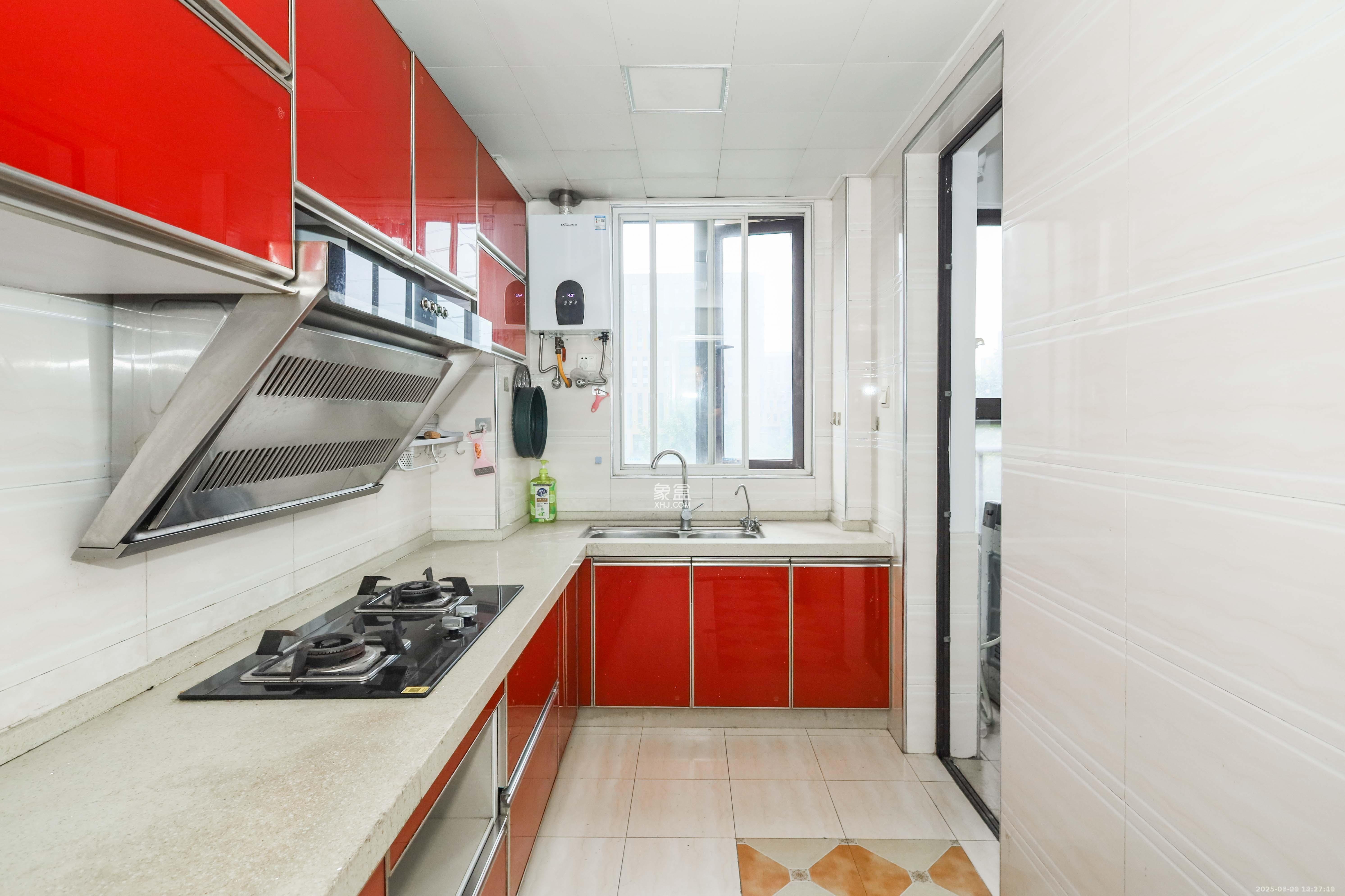 保利麓谷林语E区 3室2厅1卫 2300.0元/月 保利麓谷林语E区 3室2厅1卫 2300.0元/月室内图