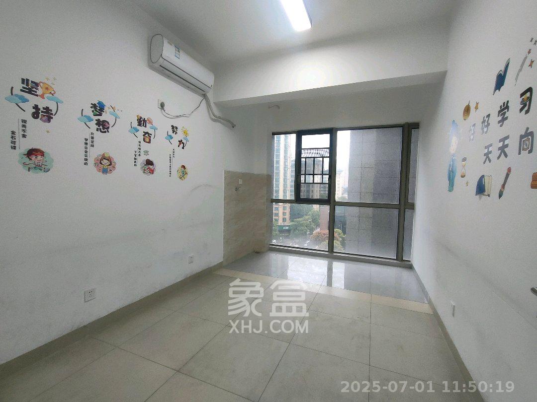 万象府台  1室2厅2卫   4500.00元/月室内图