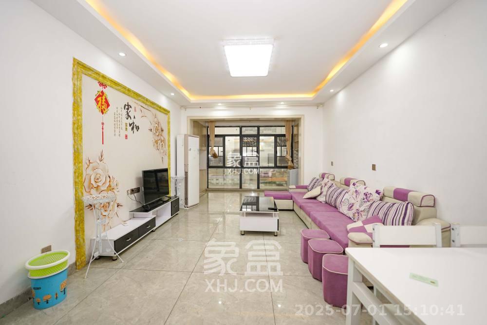 金谷豪庭  3室2厅1卫    1700.0元/月 金谷豪庭  3室2厅1卫    1700.0元/月室内图