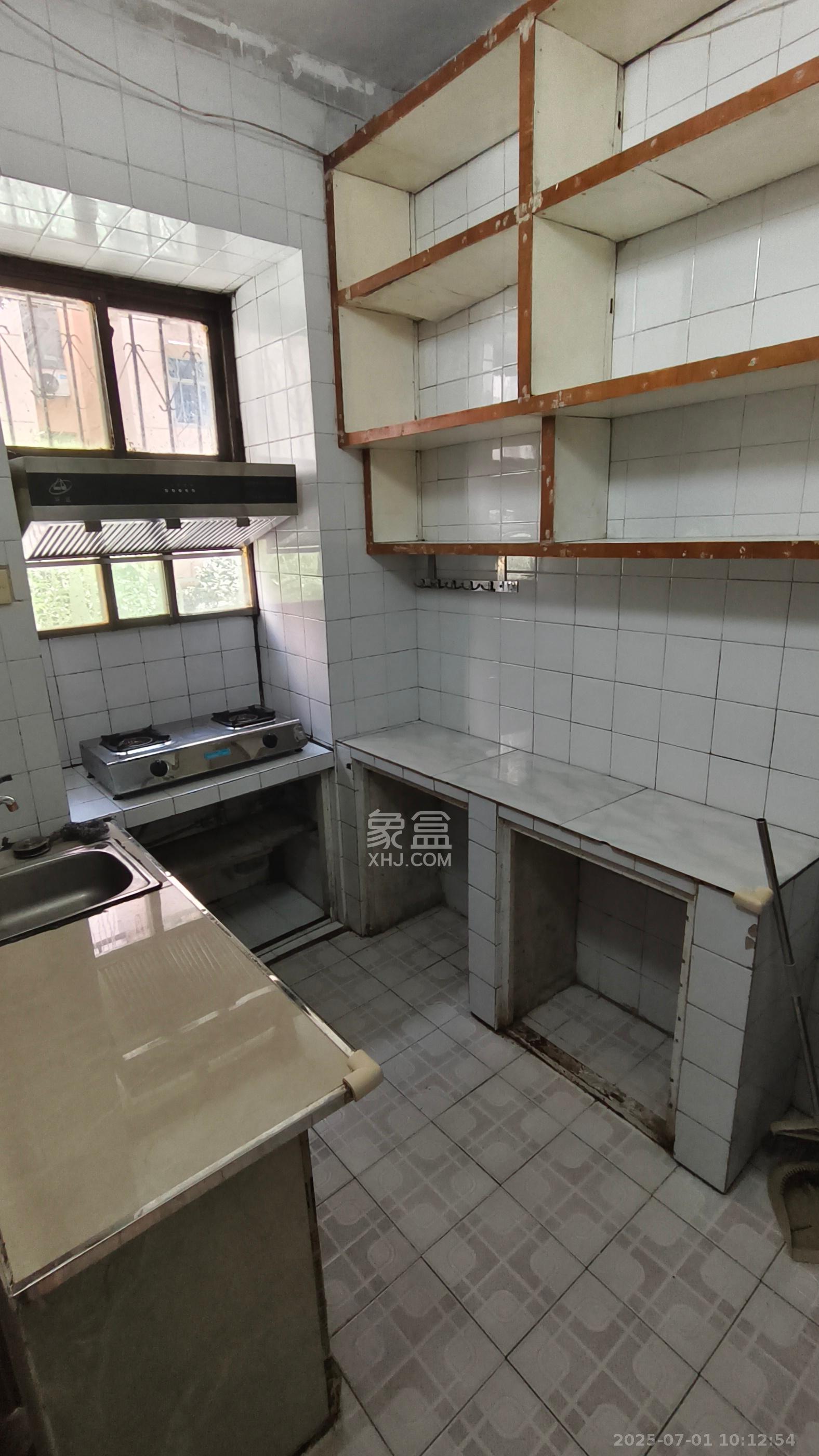 浦沅生活一区  1室0厅0卫   1600.00元/月室内图