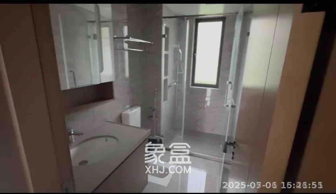 长房悦香山  4室2厅1卫   3500.00元/月室内图