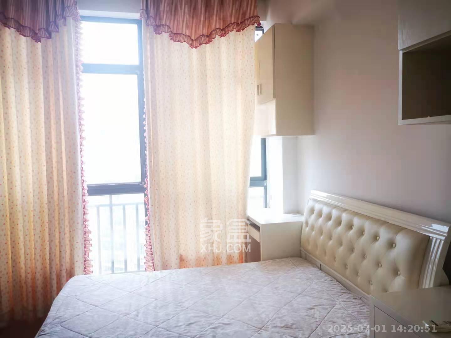 鑫远湘府逸园  2室1厅1卫    1700.0元/月 鑫远湘府逸园  2室1厅1卫    1700.0元/月室内图