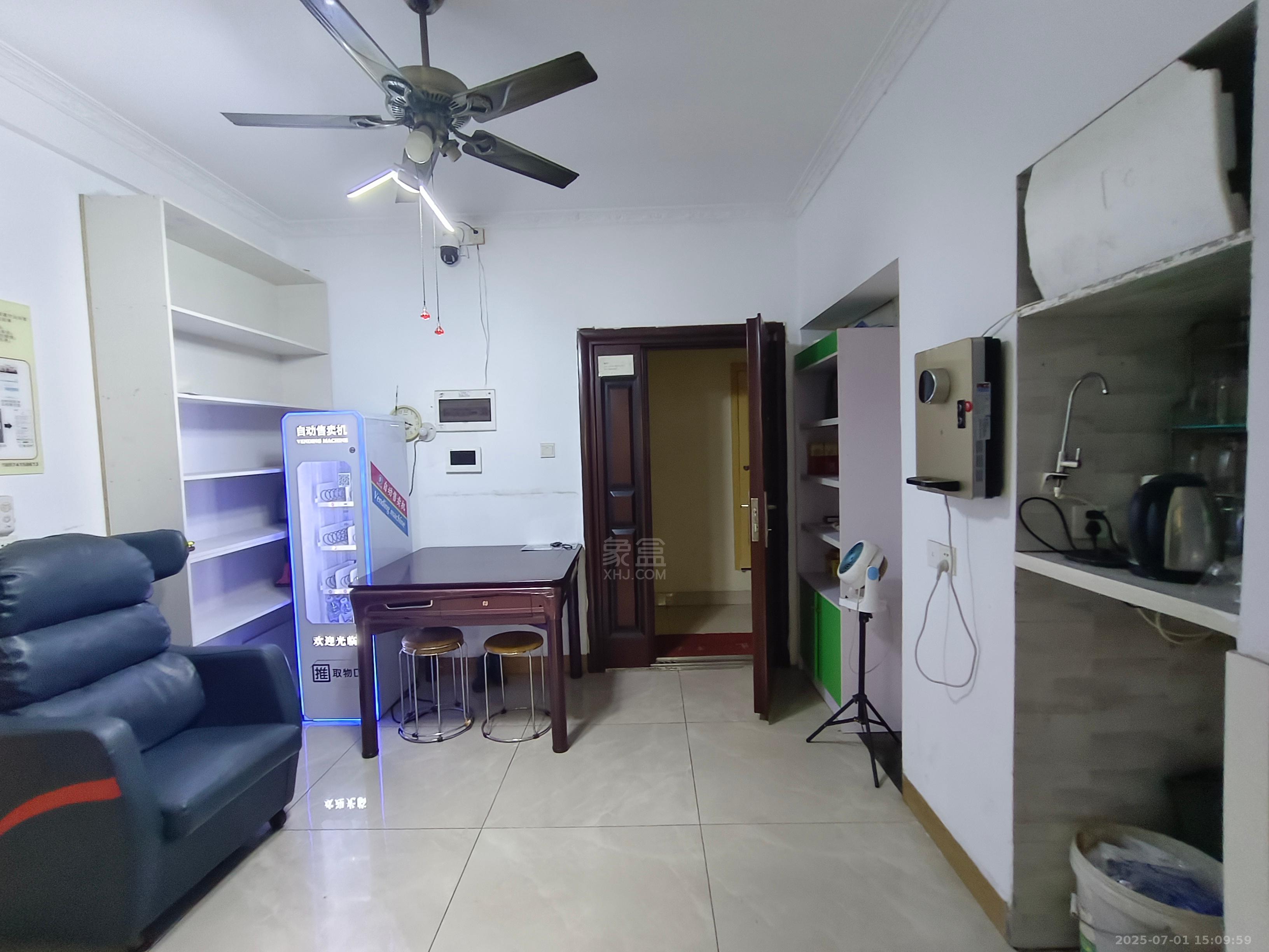 提香蓝岸 3室2厅1卫 1500.0元/月 提香蓝岸 3室2厅1卫 1500.0元/月室内图