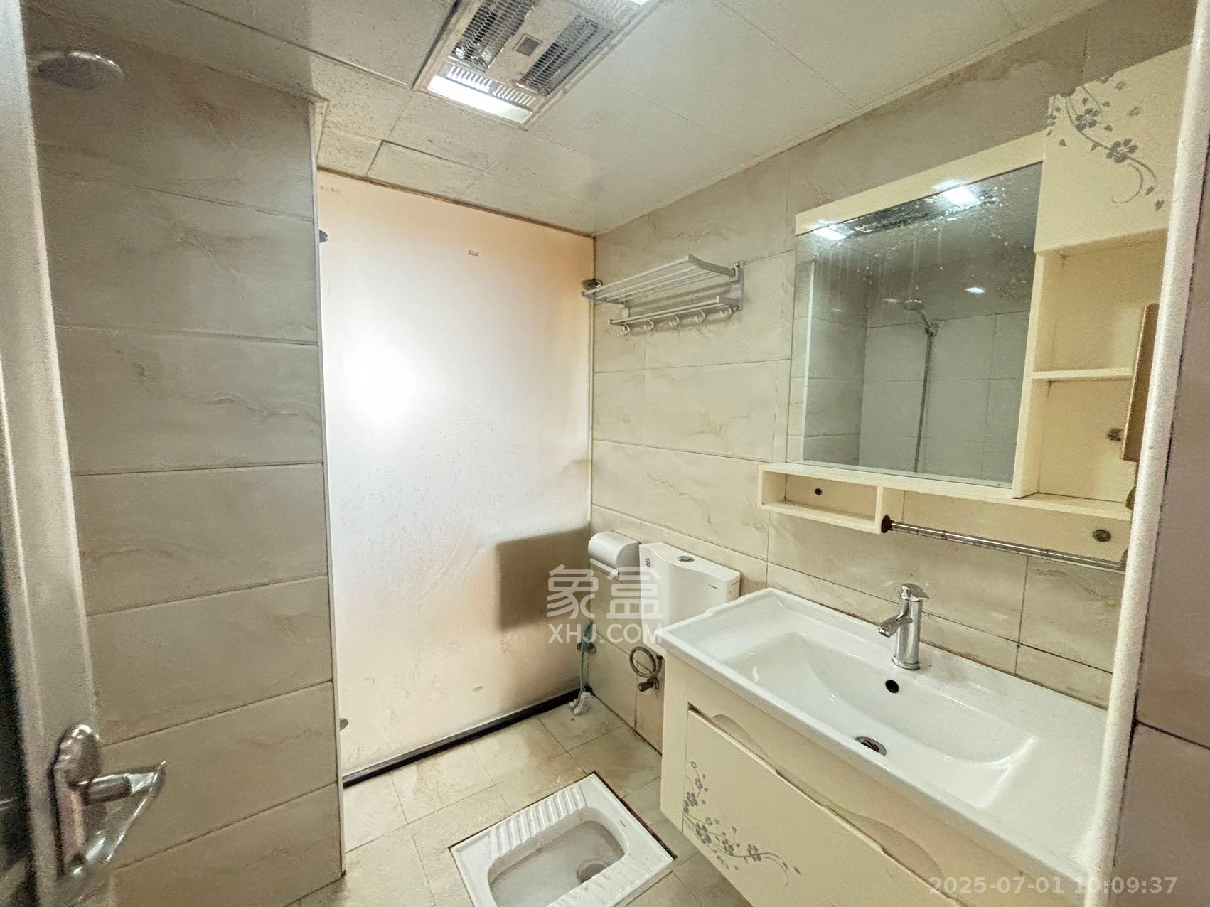 中南红领邦(红星嘉和苑) 3室1厅1卫 2300.0元/月 中南红领邦(红星嘉和苑) 3室1厅1卫 2300.0元/月室内图