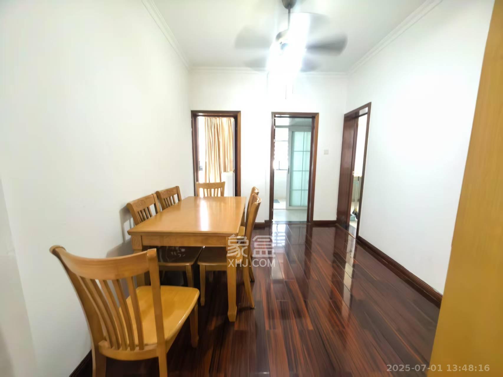 海拔东方 3室2厅2卫 2600.0元/月 海拔东方 3室2厅2卫 2600.0元/月室内图