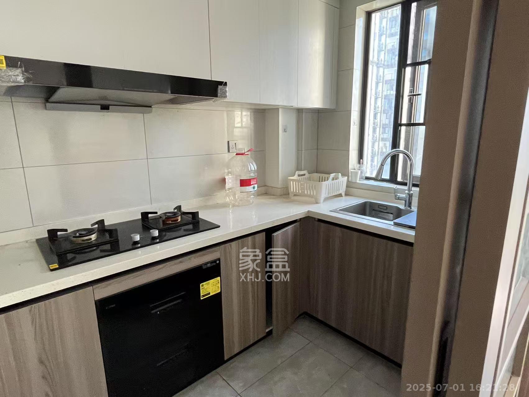 金富湘江悦城  4室2厅2卫    3000.0元/月 金富湘江悦城  4室2厅2卫    3000.0元/月室内图