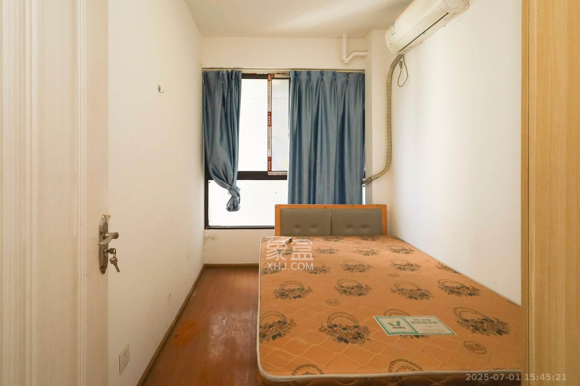 山语城三期 3室2厅1卫 1800.0元/月 山语城三期 3室2厅1卫 1800.0元/月室内图