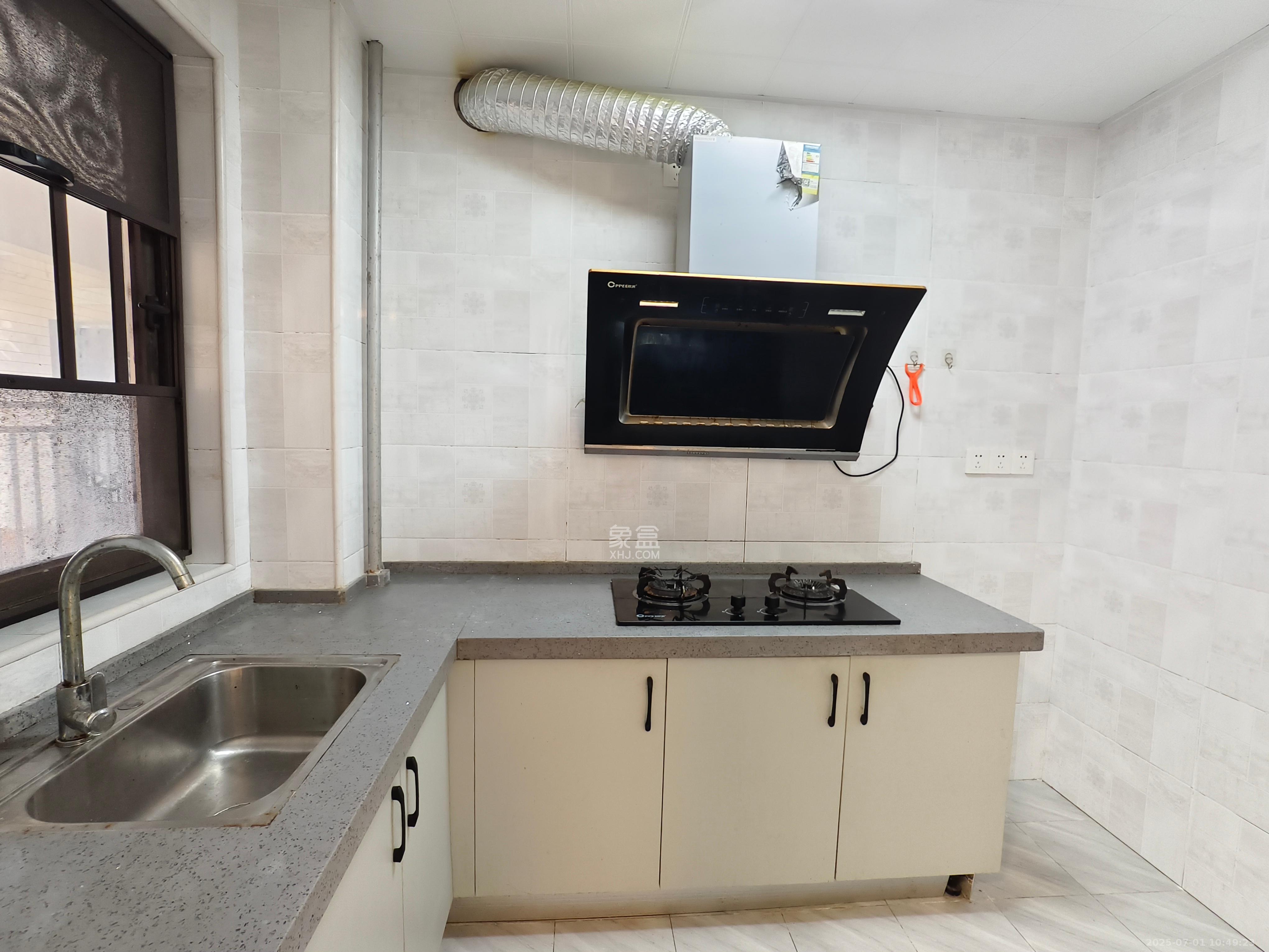 中梁星都荟  3室2厅2卫    2000.0元/月 中梁星都荟  3室2厅2卫    2000.0元/月室内图