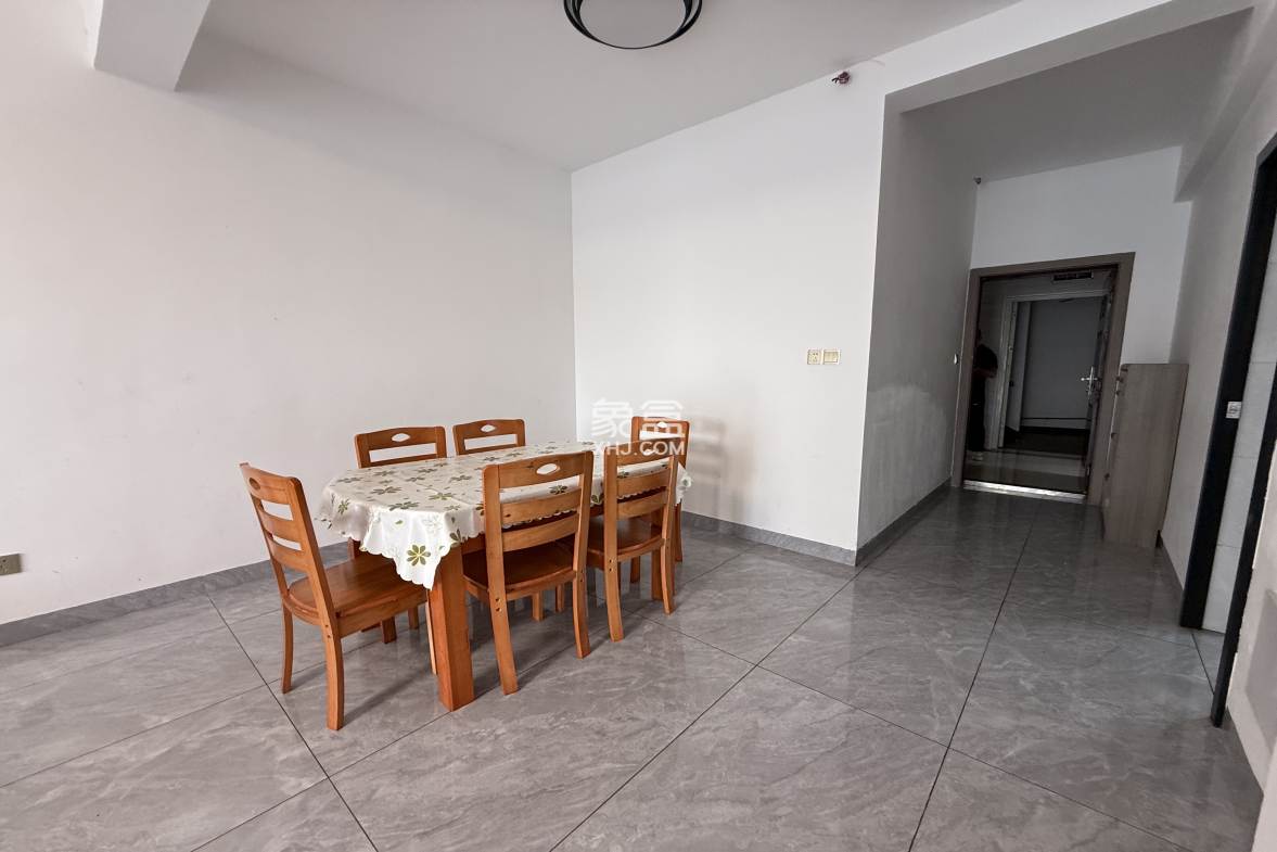 御笔华章 3室2厅2卫 2300.0元/月 御笔华章 3室2厅2卫 2300.0元/月室内图