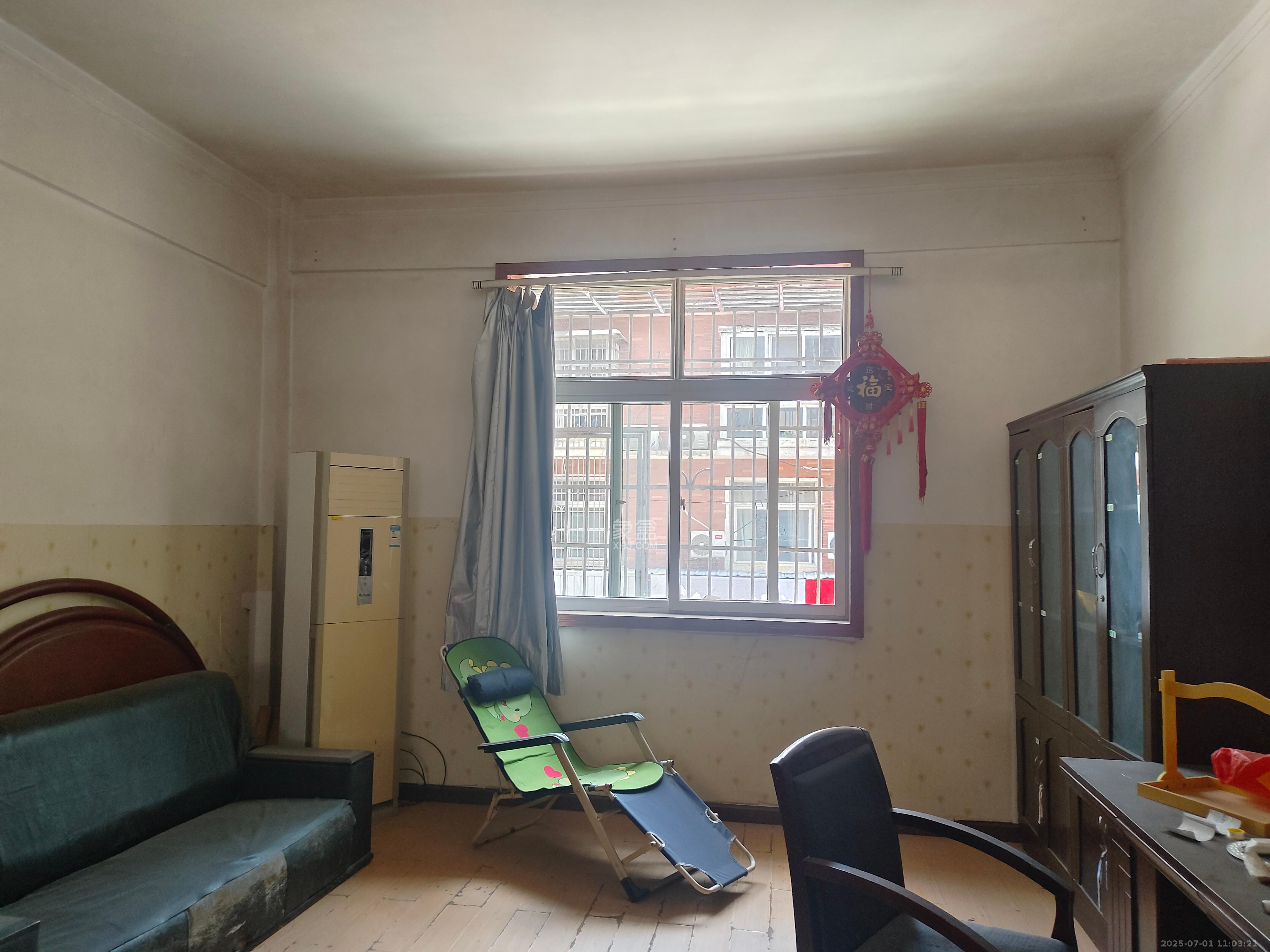 金鹰机电大市场 3室2厅1卫 1200.0元/月 金鹰机电大市场 3室2厅1卫 1200.0元/月室内图