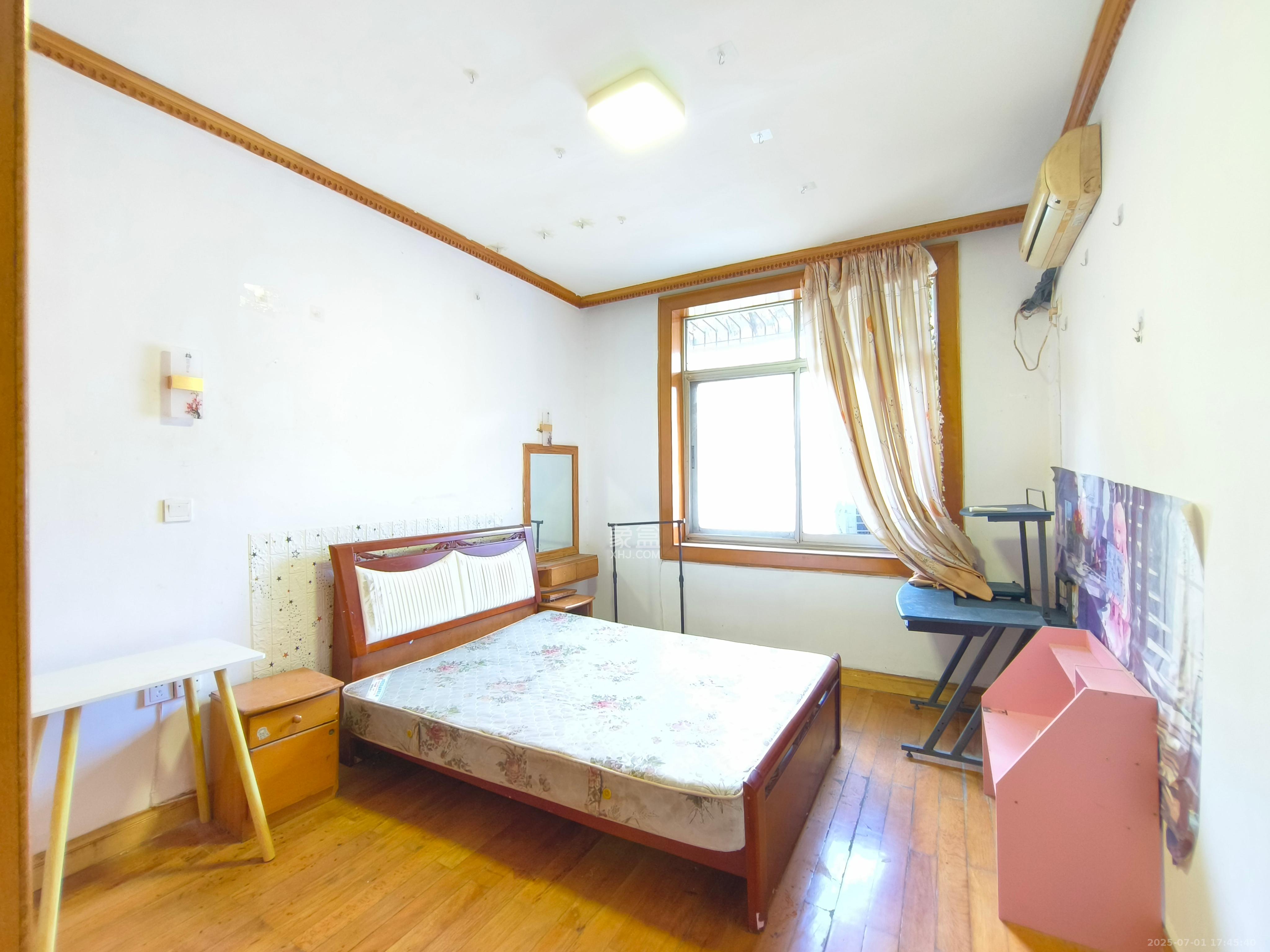 长沙师范附幼附小教师宿舍（崇圣里24号）  3室2厅1卫   2000.00元/月室内图