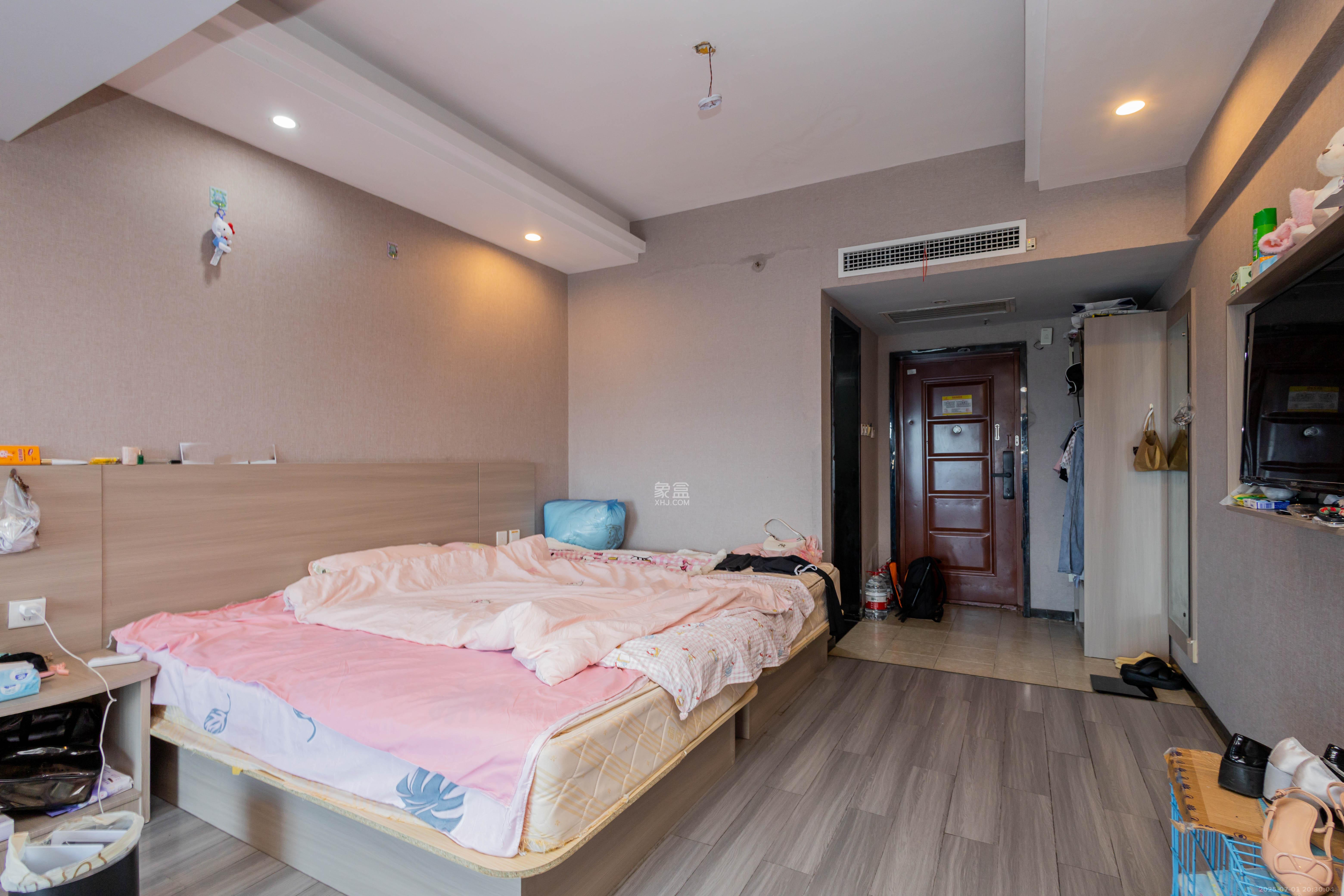 方略90公馆 1室1厅1卫 27.0万 方略90公馆 1室1厅1卫 27.0万客厅