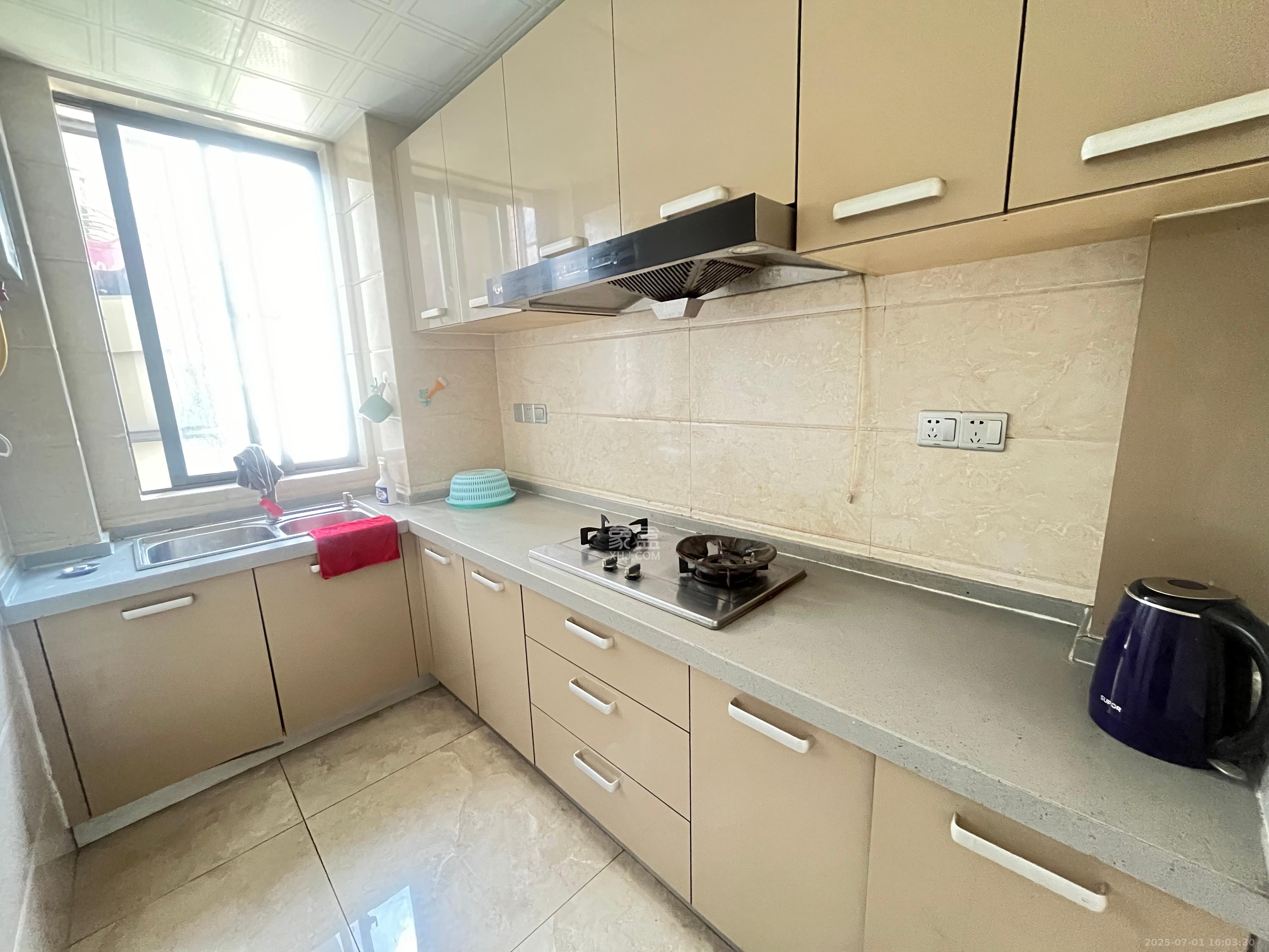 鑫远湘府逸园 3室2厅1卫 1800.0元/月 鑫远湘府逸园 3室2厅1卫 1800.0元/月室内图