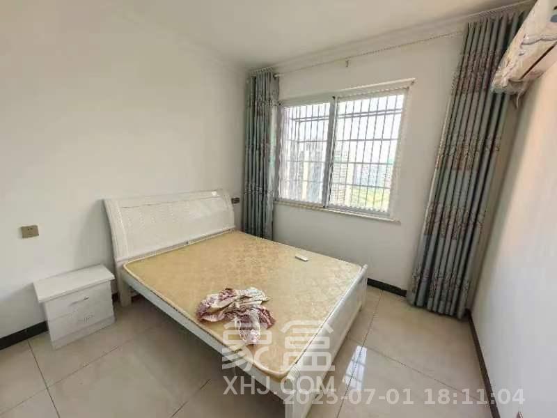 嘉顺苑 3室2厅1卫 2200.0元/月 嘉顺苑 3室2厅1卫 2200.0元/月室内图