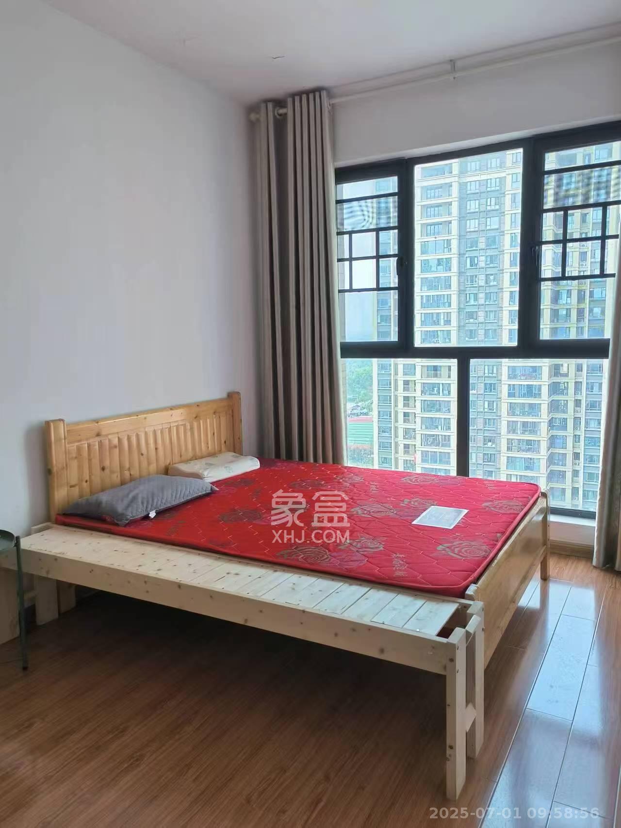 长龙湾 4室2厅2卫 2000.0元/月 长龙湾 4室2厅2卫 2000.0元/月室内图