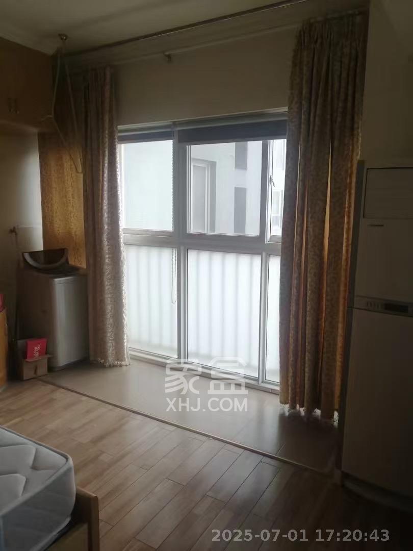 香麓丽舍  1室1厅1卫   1800.00元/月室内图