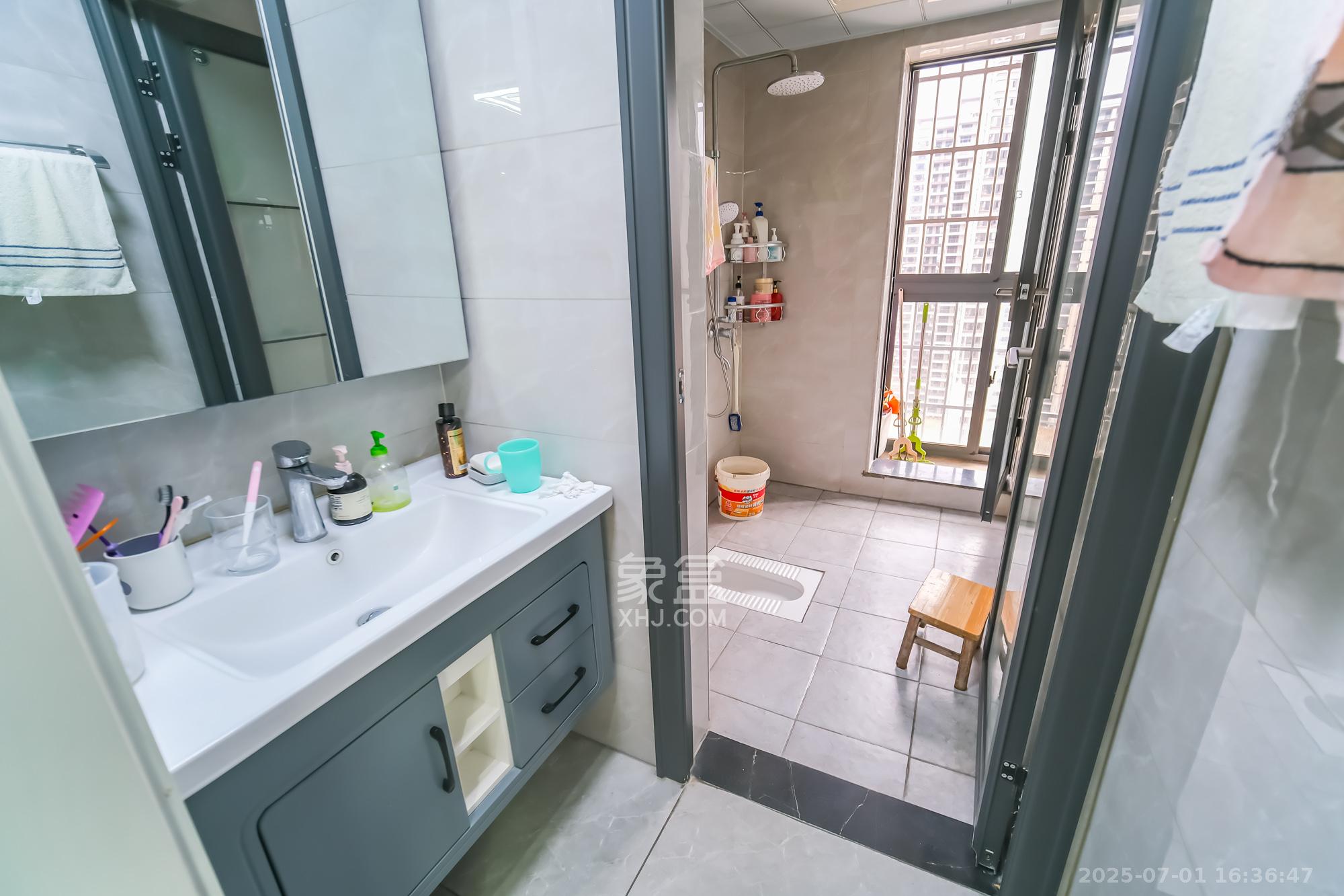 荣盛花语城  3室2厅2卫    96.0万 荣盛花语城  3室2厅2卫    96.0万卫生间