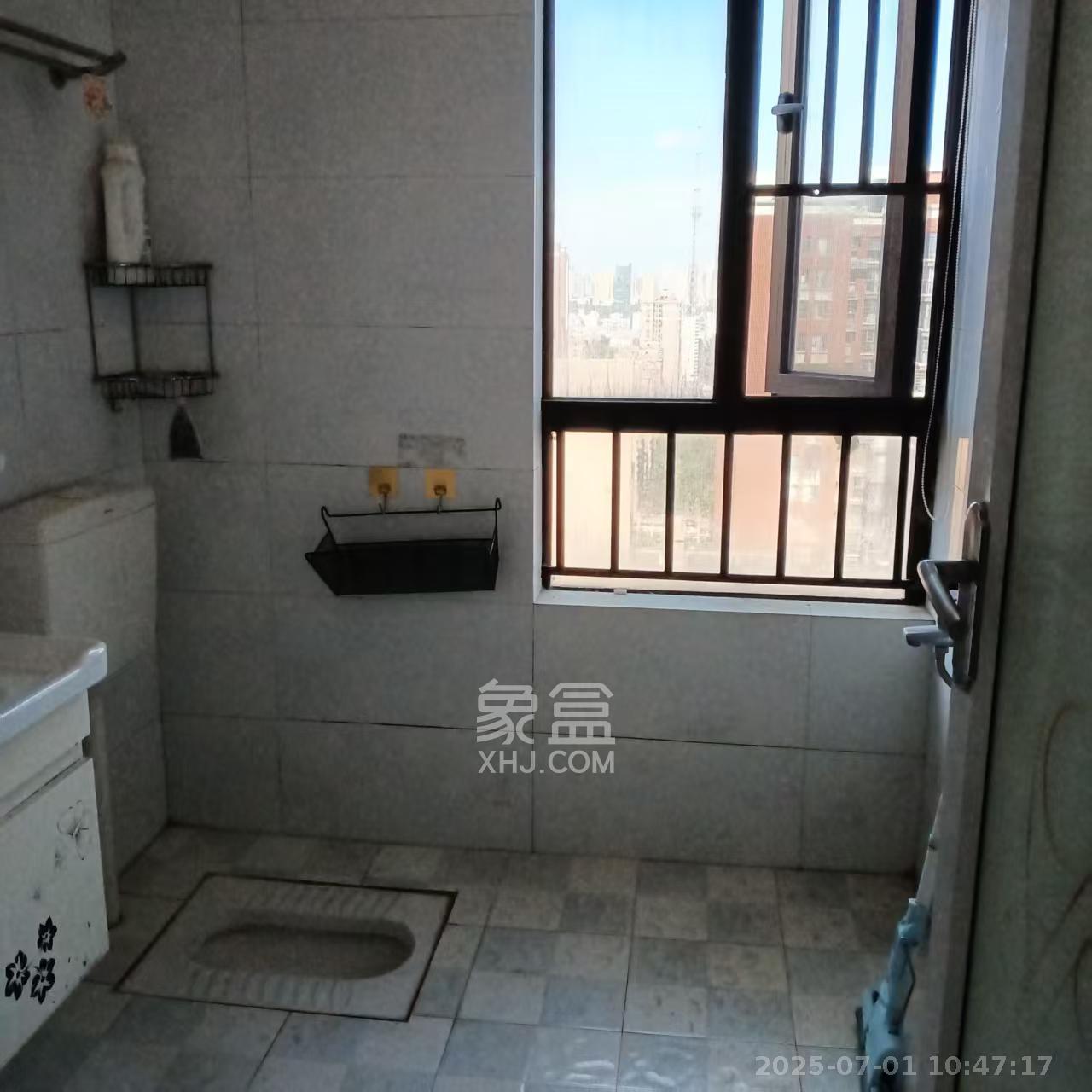 华润凤凰城三期 2室2厅1卫 1700.0元/月 华润凤凰城三期 2室2厅1卫 1700.0元/月室内图