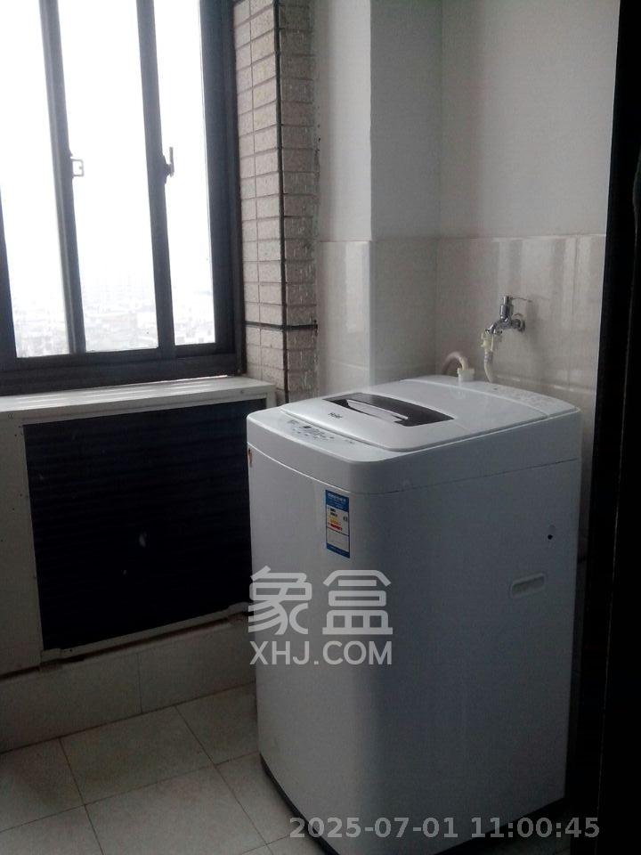 长房时代城  1室1厅1卫   1600.00元/月室内图