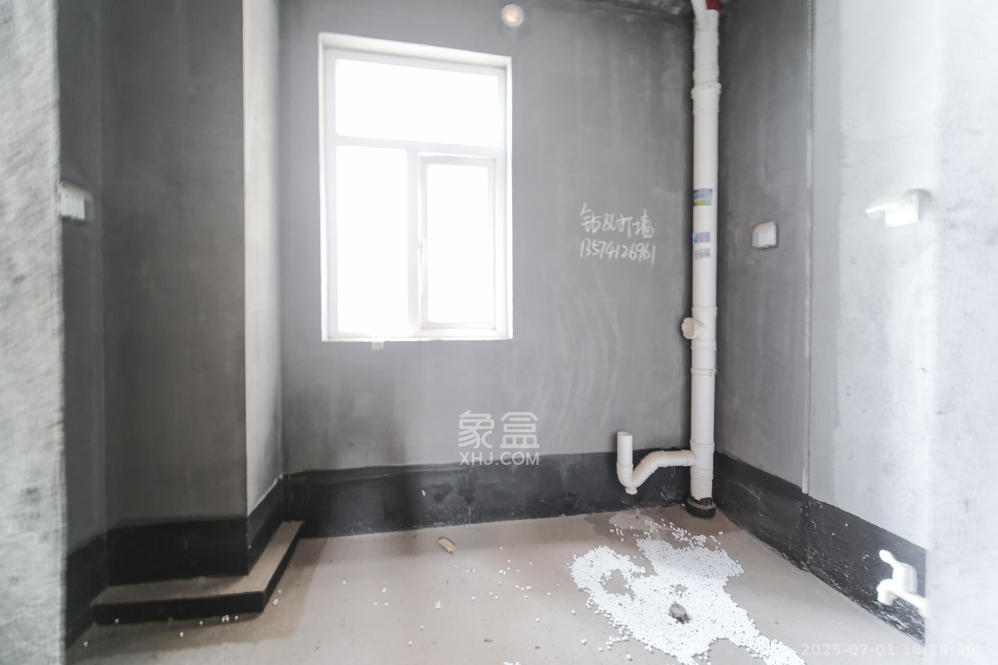 和悦城(蟠龙景苑)  3室2厅2卫    59.2万 和悦城(蟠龙景苑)  3室2厅2卫    59.2万厨房