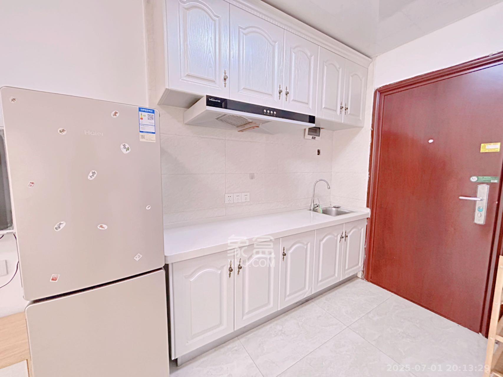 乐尚城 1室1厅1卫 1500.0元/月 乐尚城 1室1厅1卫 1500.0元/月室内图