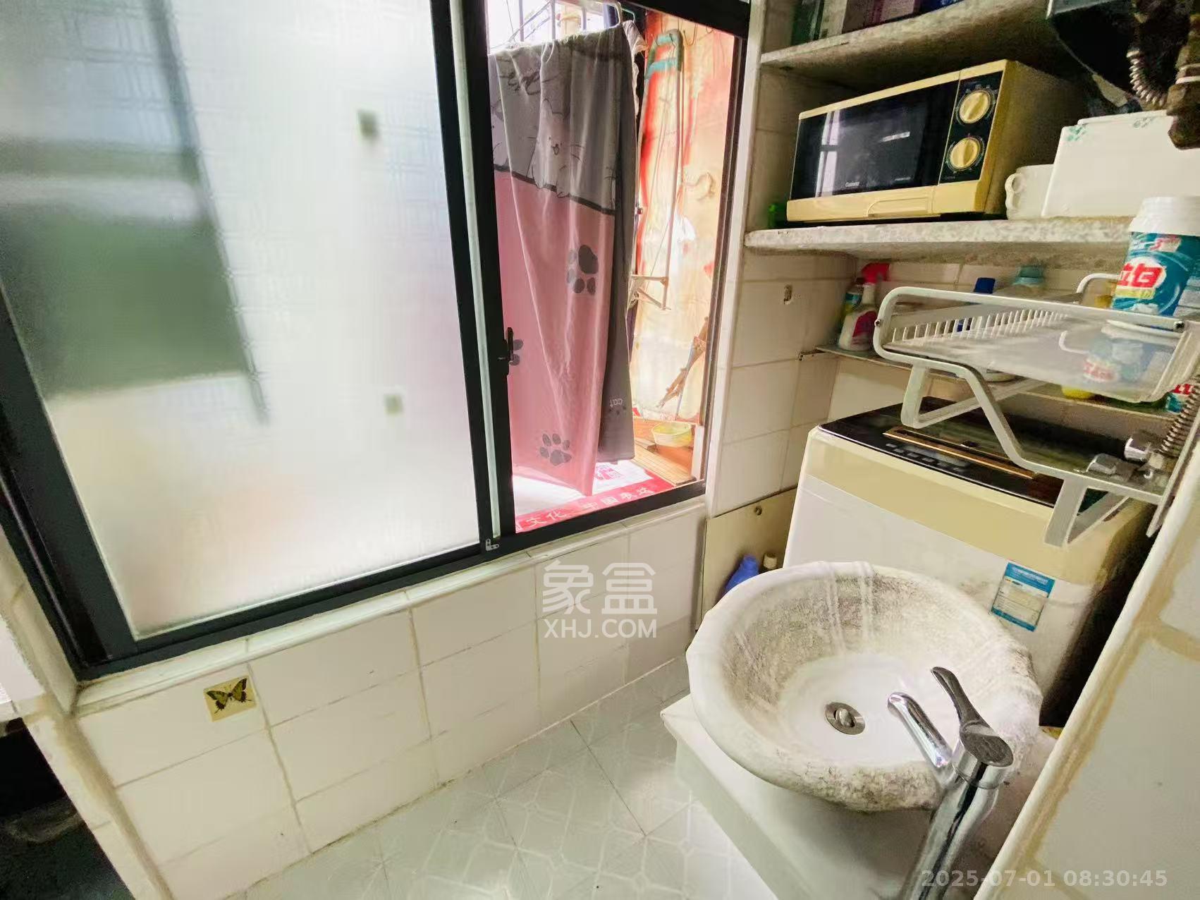 石子冲巷  1室2厅1卫   1600.00元/月室内图