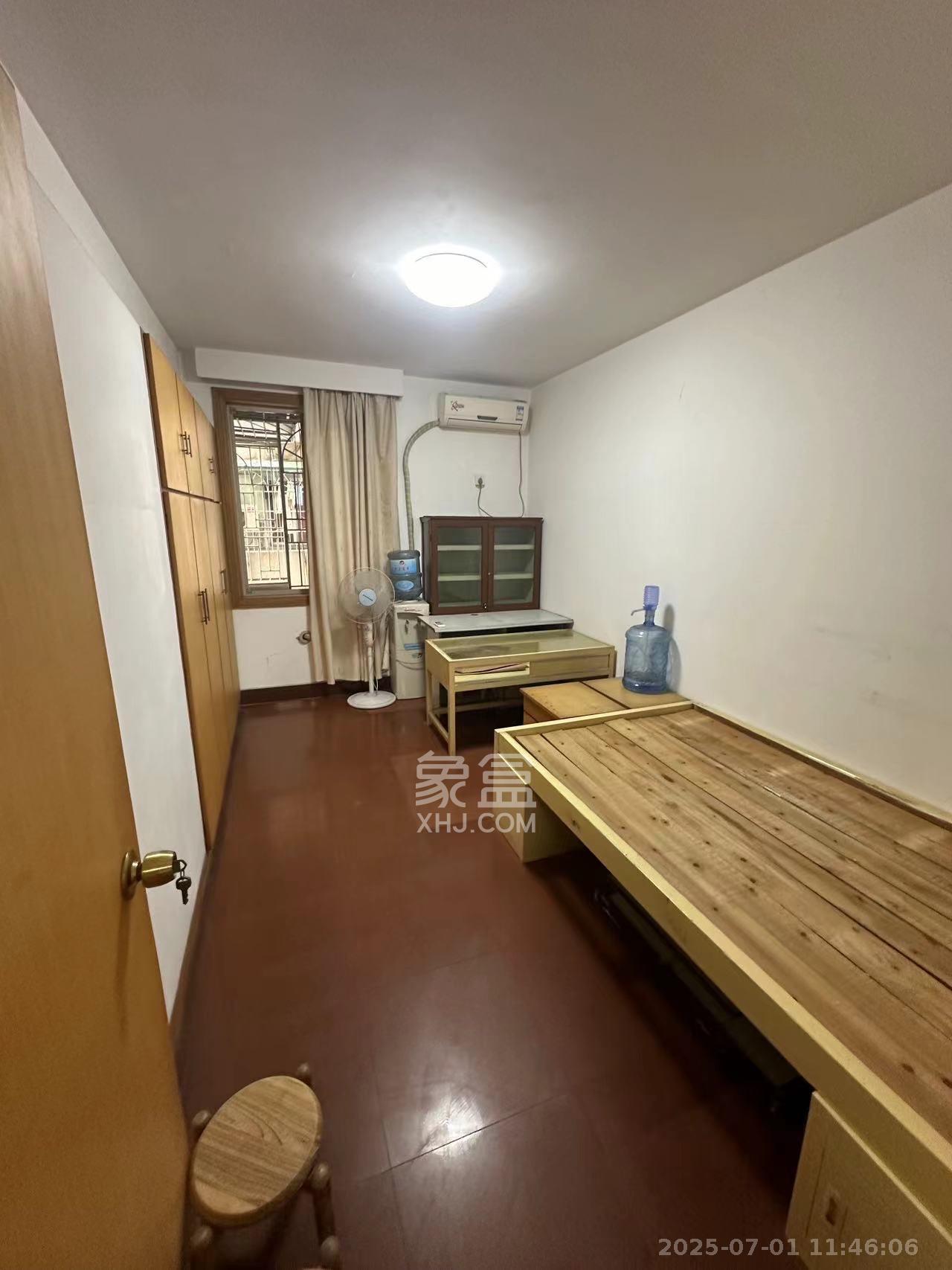 广宇园丁新村  3室2厅2卫   2800.00元/月室内图