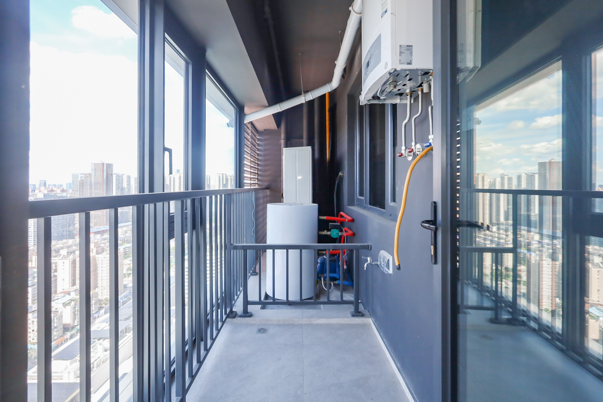 长沙悦府(华润万象城)  4室2厅3卫    14000.0元/月 长沙悦府(华润万象城)  4室2厅3卫    14000.0元/月户型图