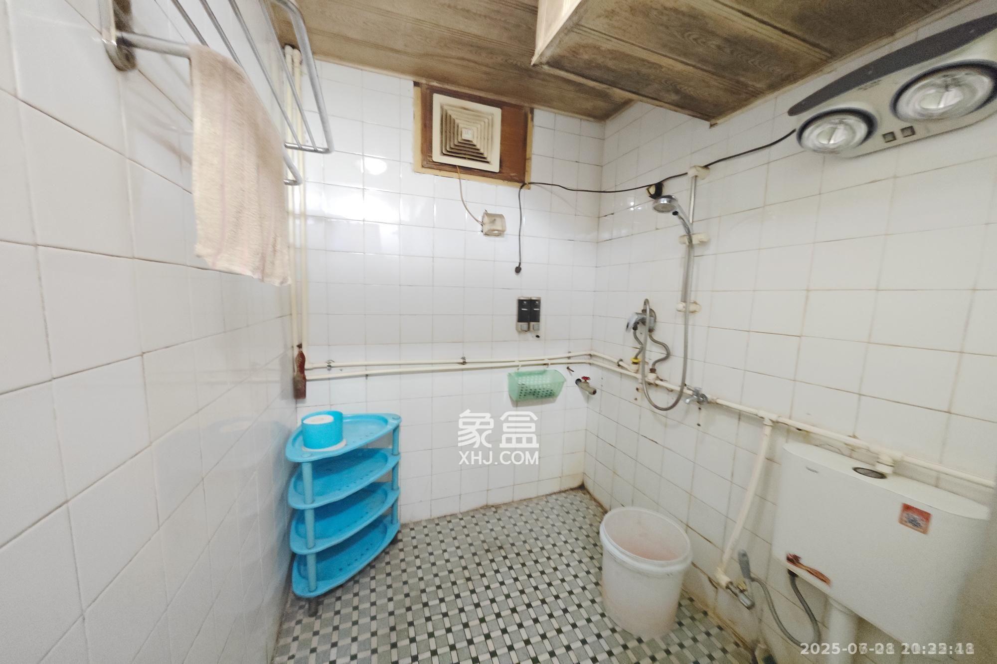 中意花苑  2室2厅1卫   1700.00元/月室内图