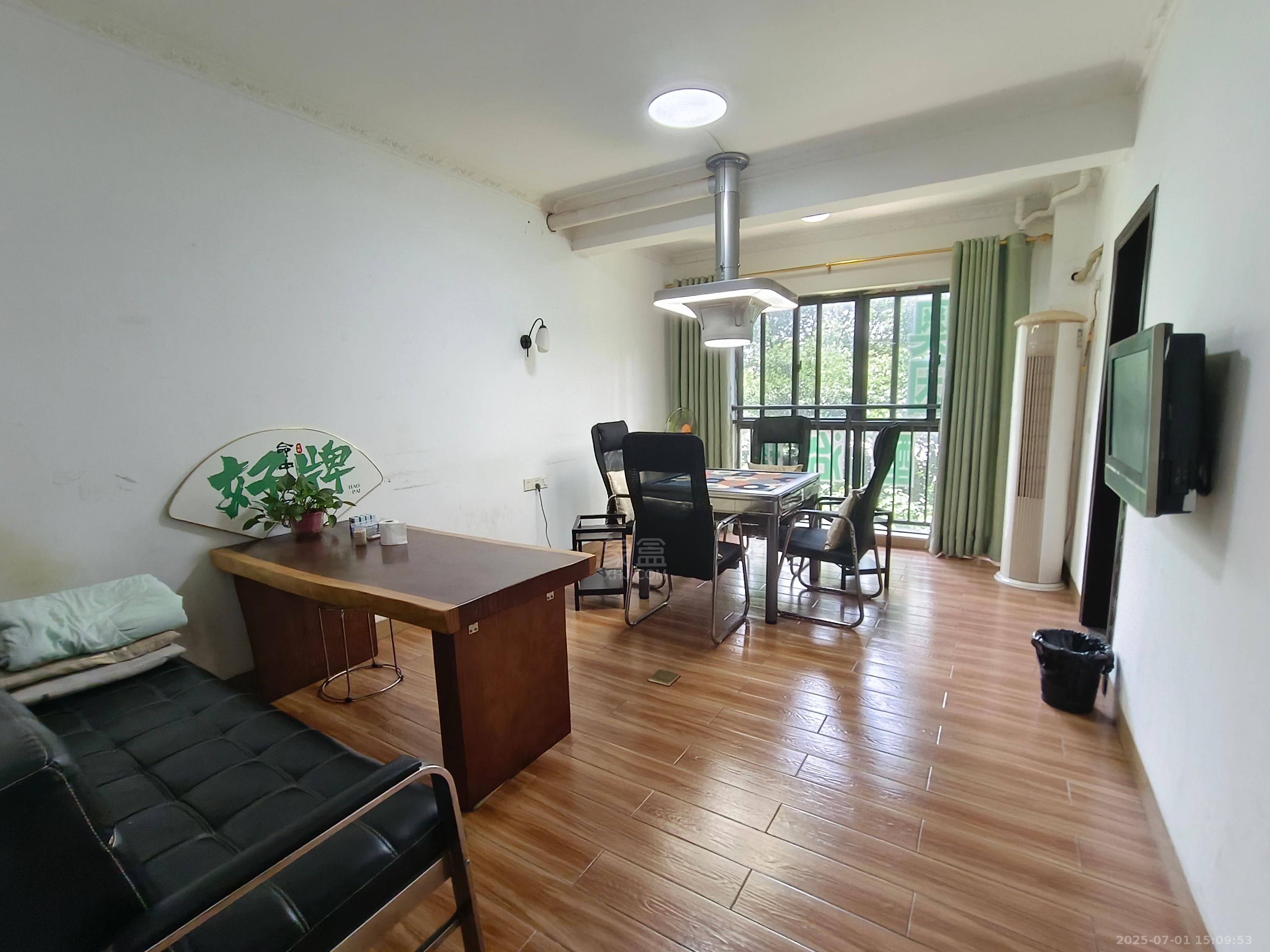 提香蓝岸 3室2厅1卫 1500.0元/月 提香蓝岸 3室2厅1卫 1500.0元/月室内图