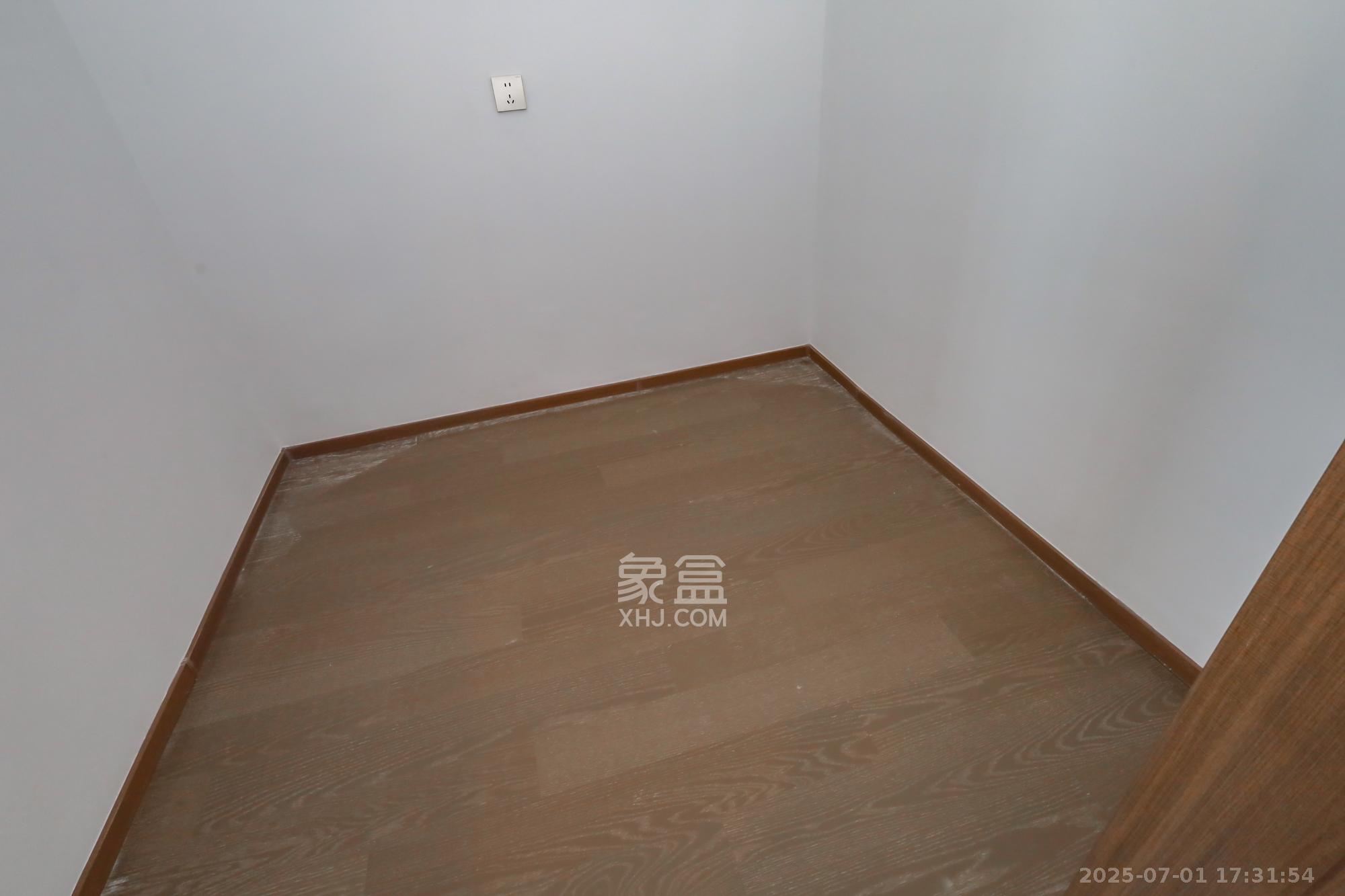 江山印  4室2厅5卫    850.0万 江山印  4室2厅5卫    850.0万其他