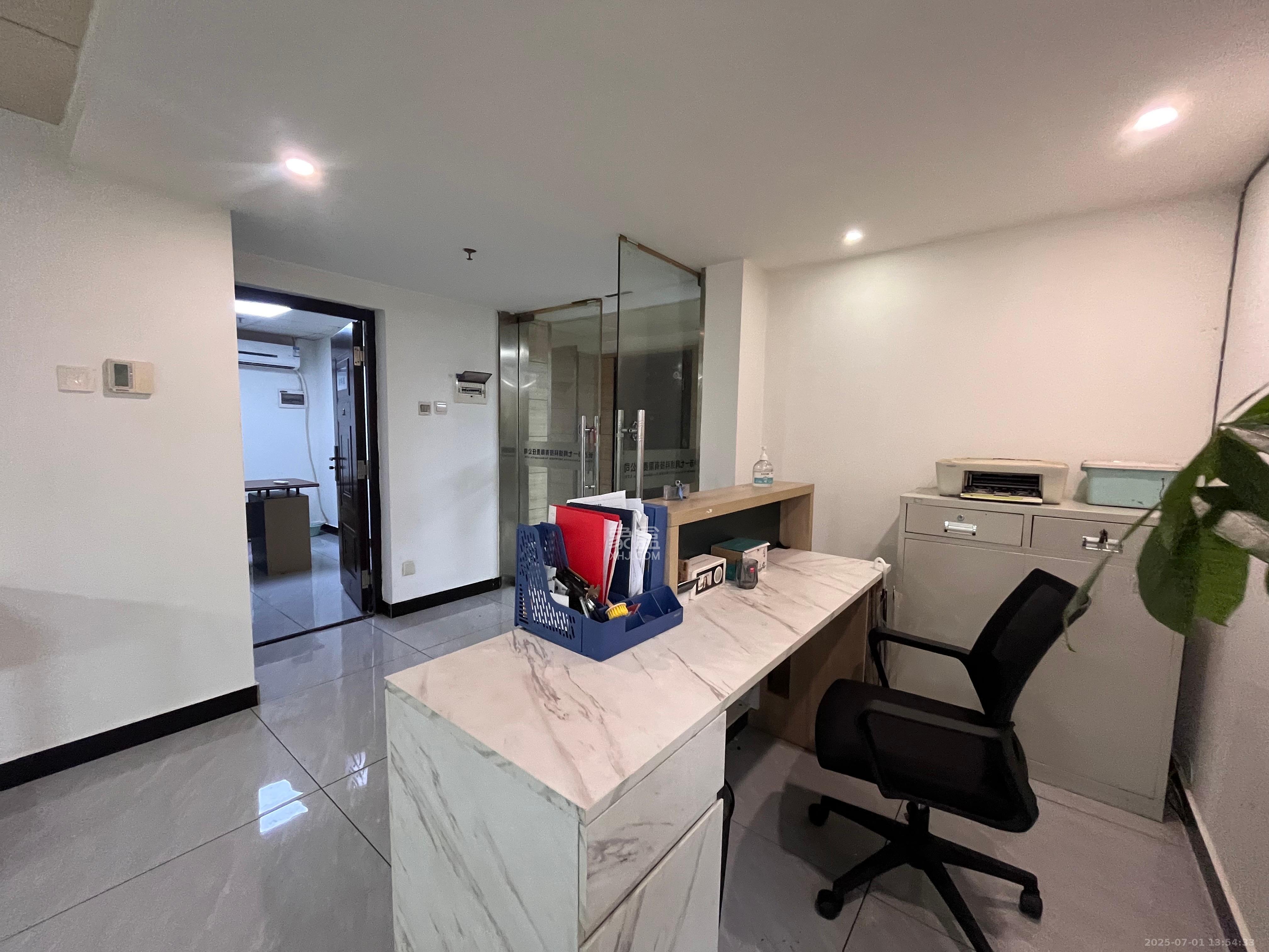 蓝湾国际广场 1室1厅1卫 5500.0元/月 蓝湾国际广场 1室1厅1卫 5500.0元/月室内图