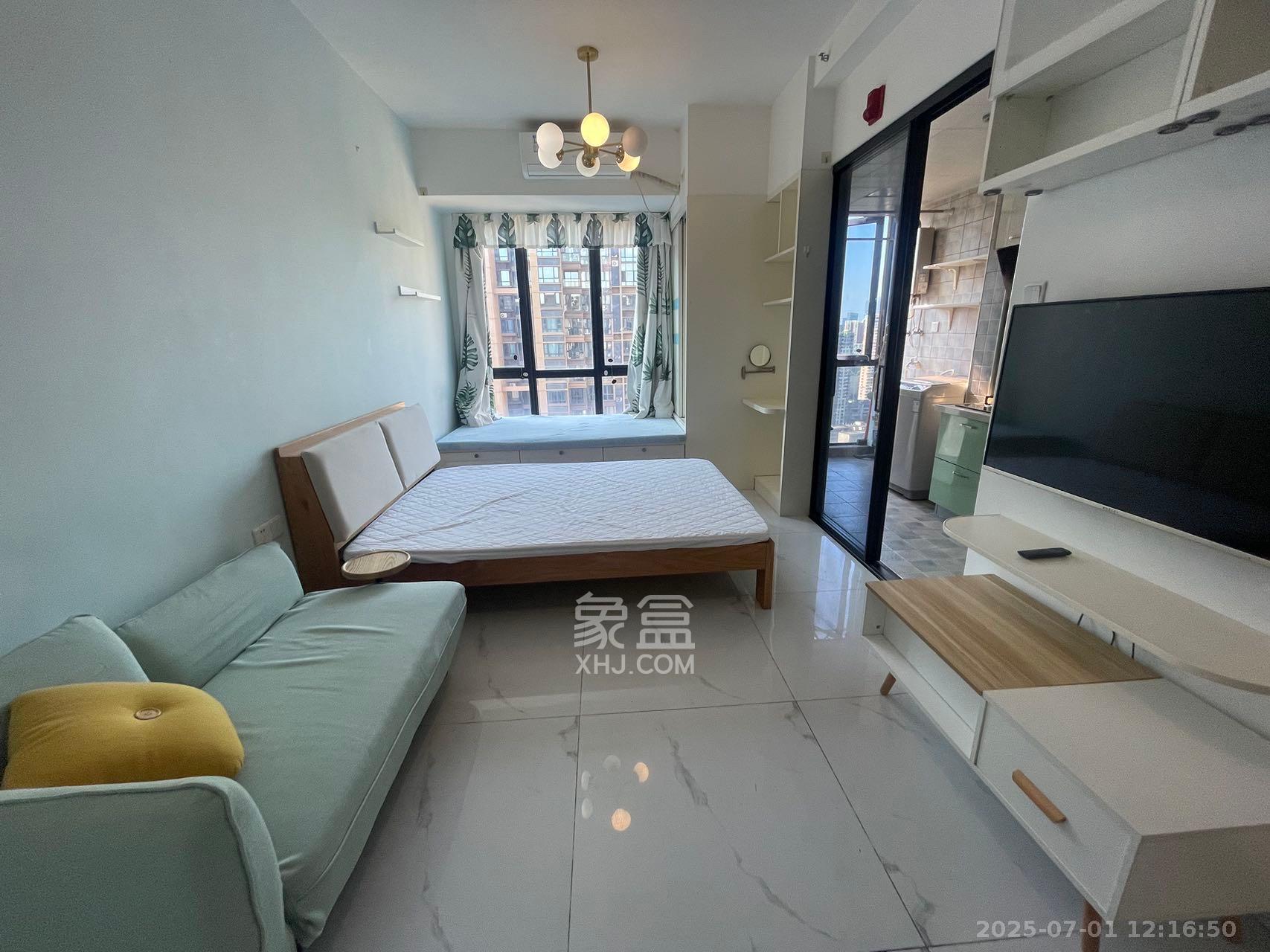 荣悦台  1室1厅1卫    1800.0元/月 荣悦台  1室1厅1卫    1800.0元/月