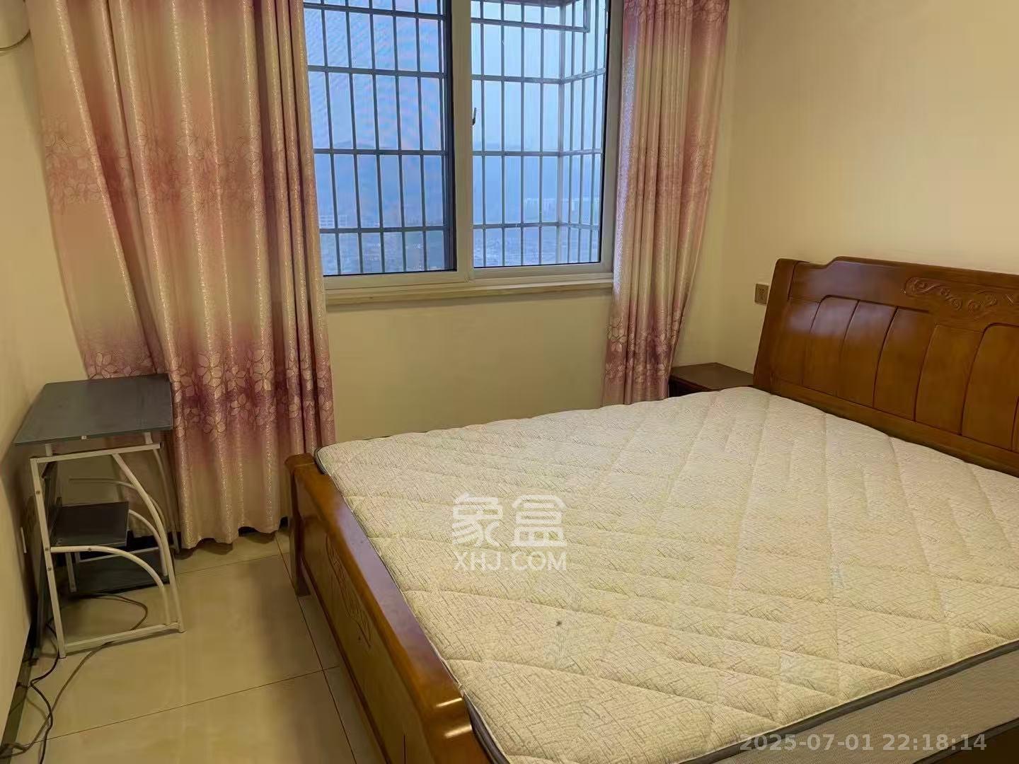 嘉顺苑 3室2厅1卫 2100.0元/月 嘉顺苑 3室2厅1卫 2100.0元/月室内图