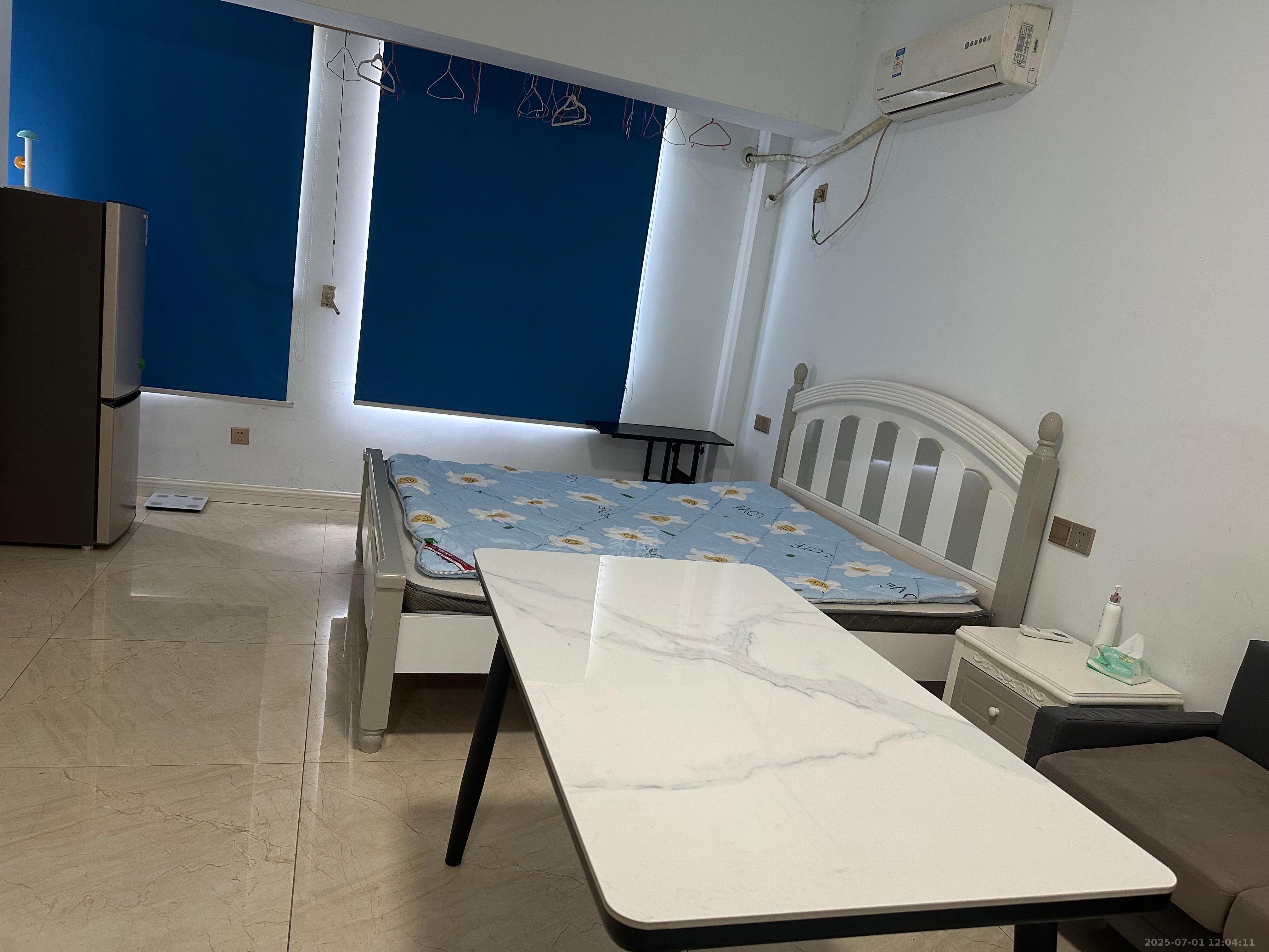 康桥美郡 1室1厅1卫 1300.0元/月 康桥美郡 1室1厅1卫 1300.0元/月室内图