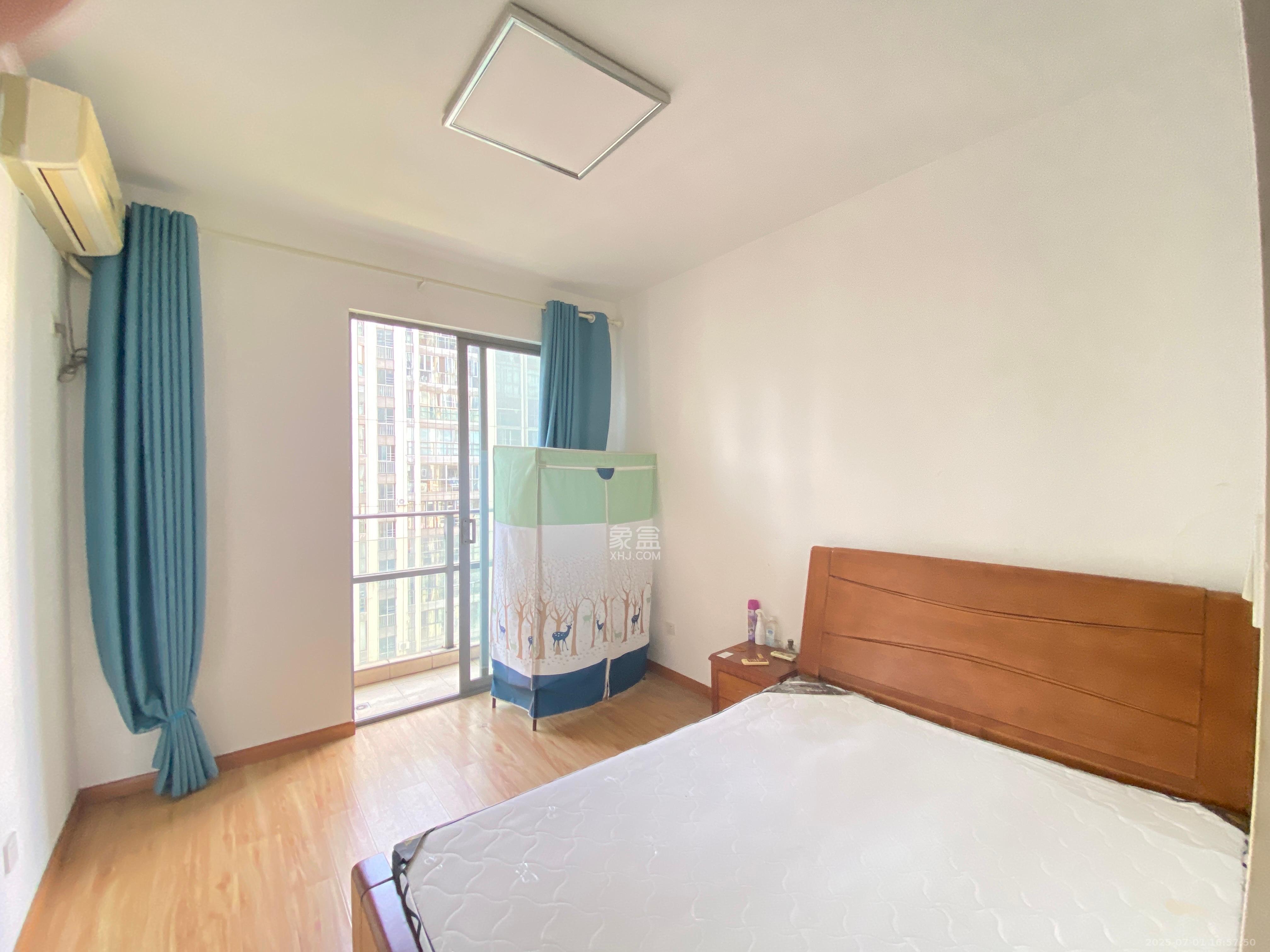建鸿达华都（华都小户型及大华写字楼）  1室2厅1卫   5500.00元/月室内图