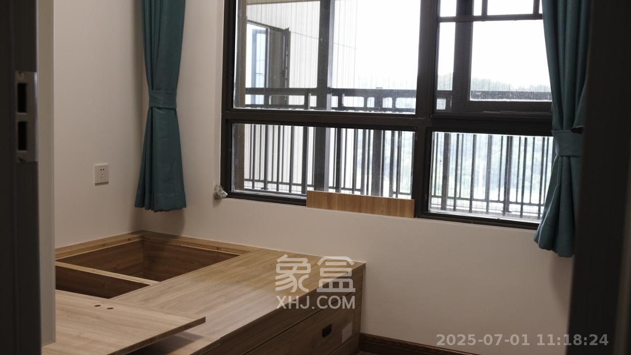 通号岭绣苑  3室2厅1卫   2000.00元/月室内图
